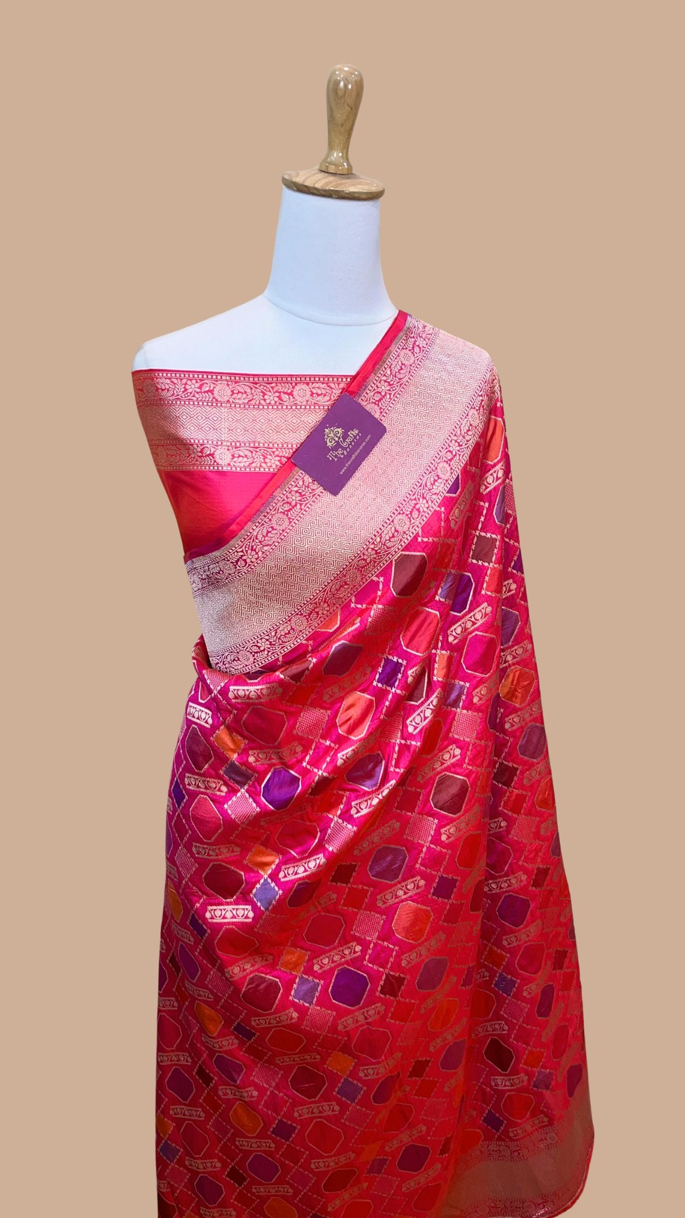 Rangkat Pure Katan Silk Handloom Banarasi Saree - with Jaal Work with meenakari