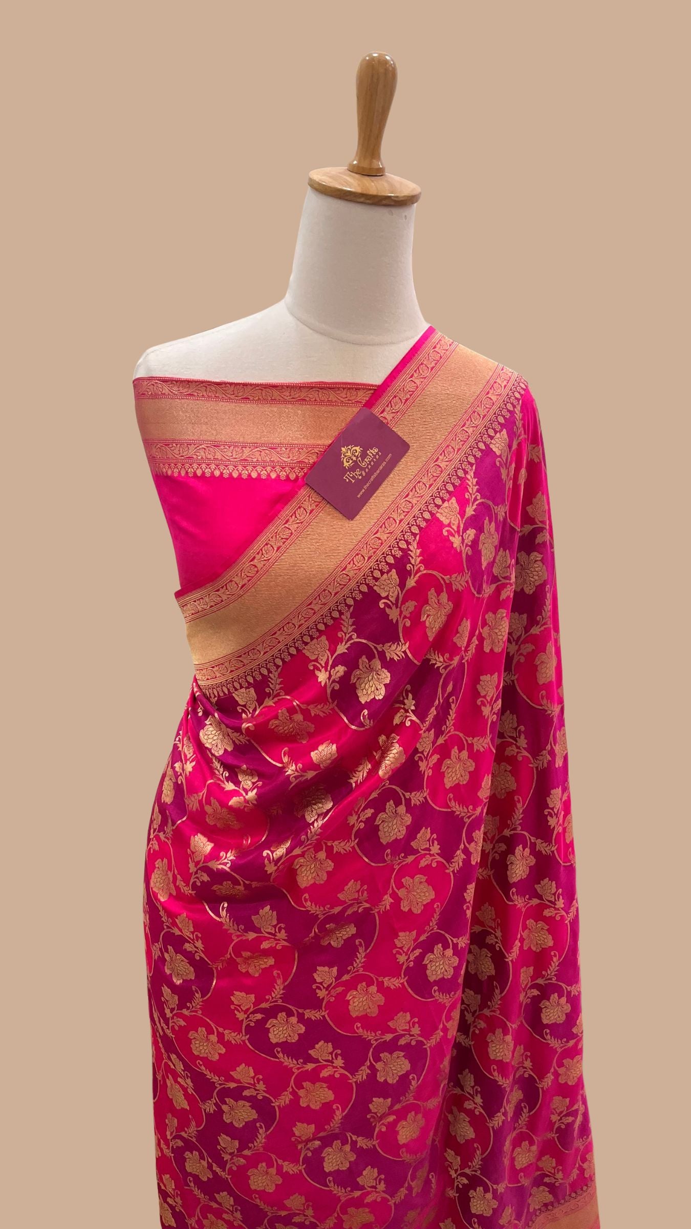 Rangkat Pure Katan Silk Handloom Banarasi Saree - Jaal Work With Meenakari