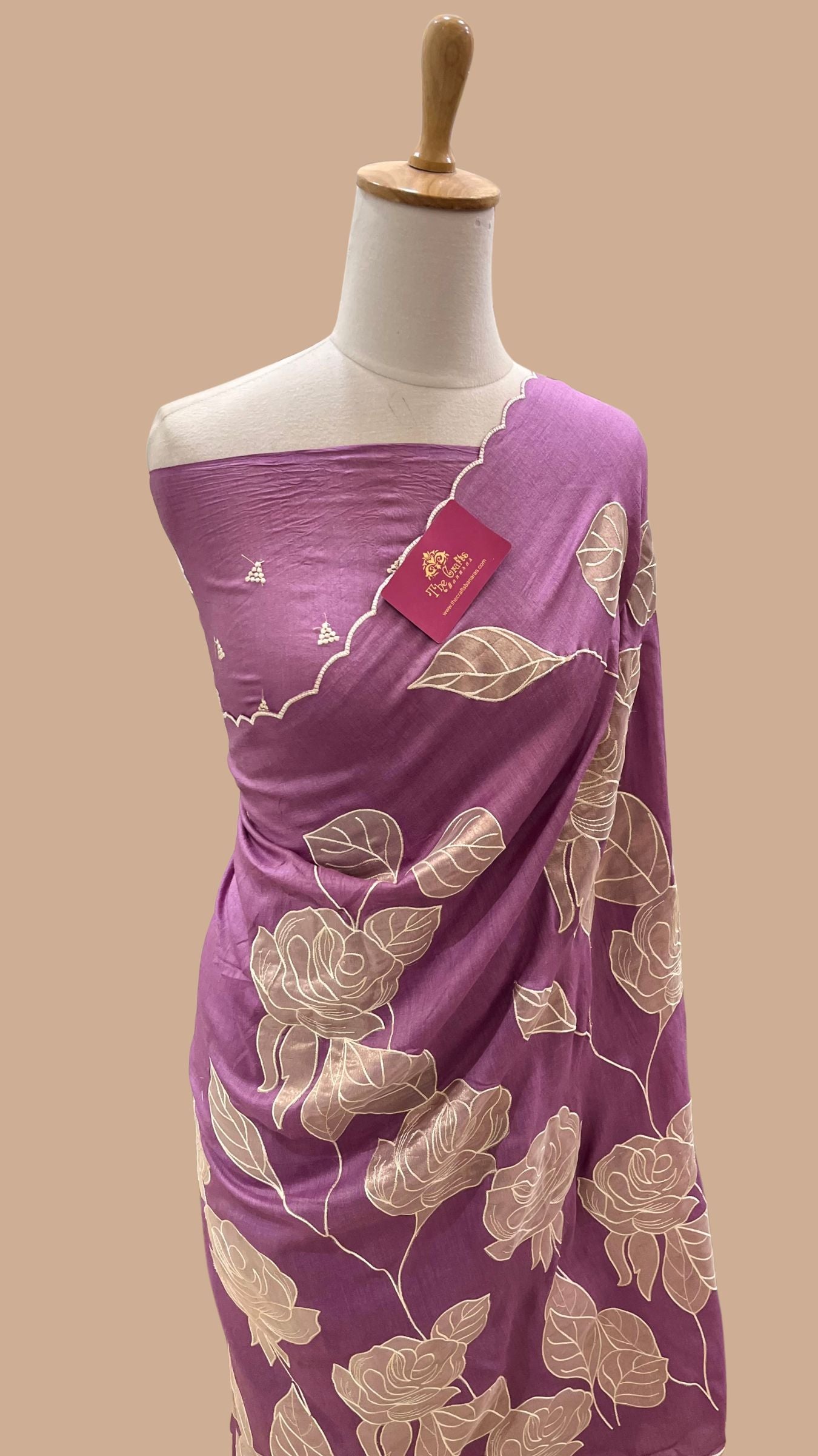 Pure Munga Silk Banarasi Saree - Floral Appliqué Work