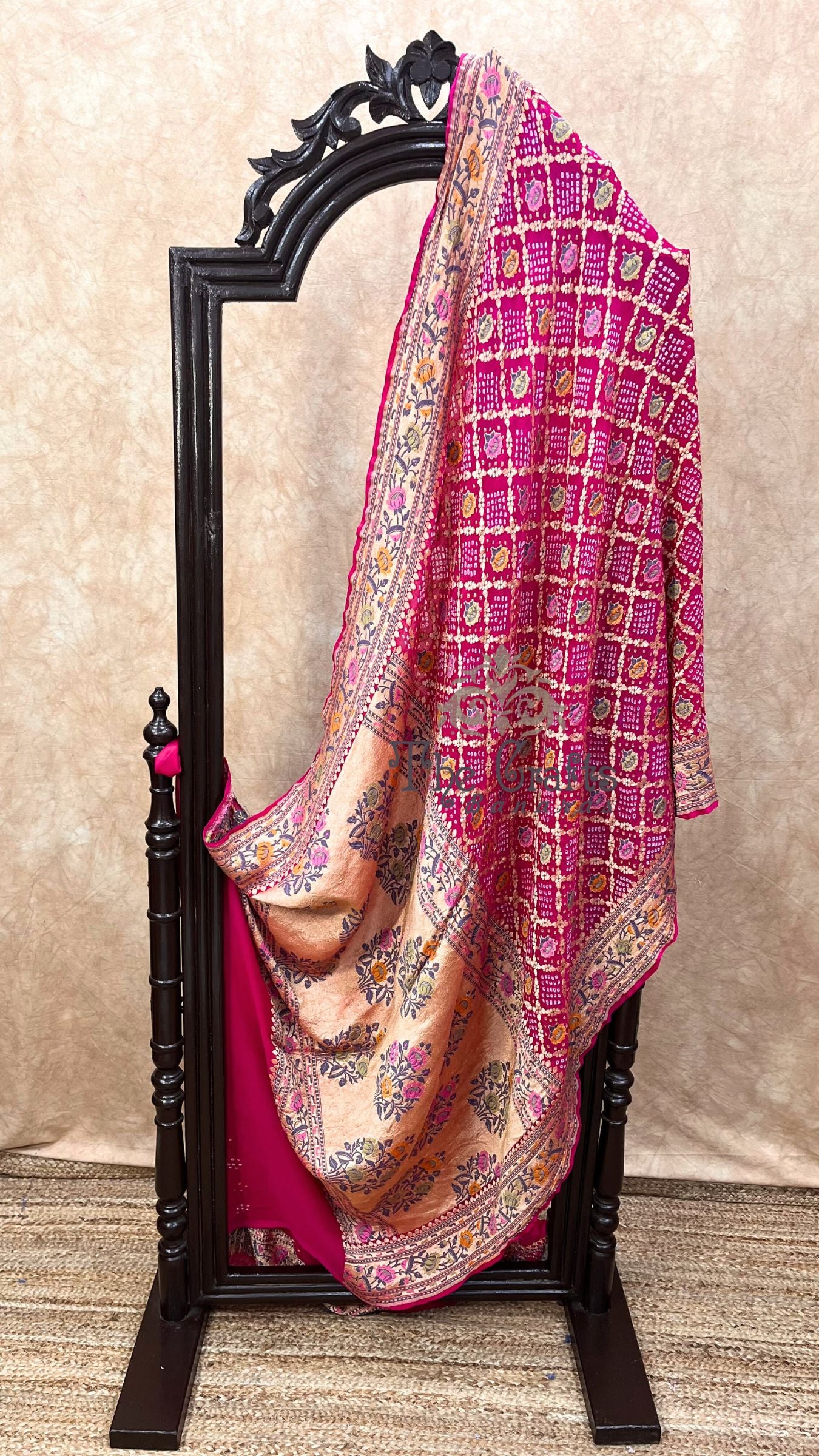 Pure Georgette Banarasi Handloom Bandhej Saree-With Meenakari Work