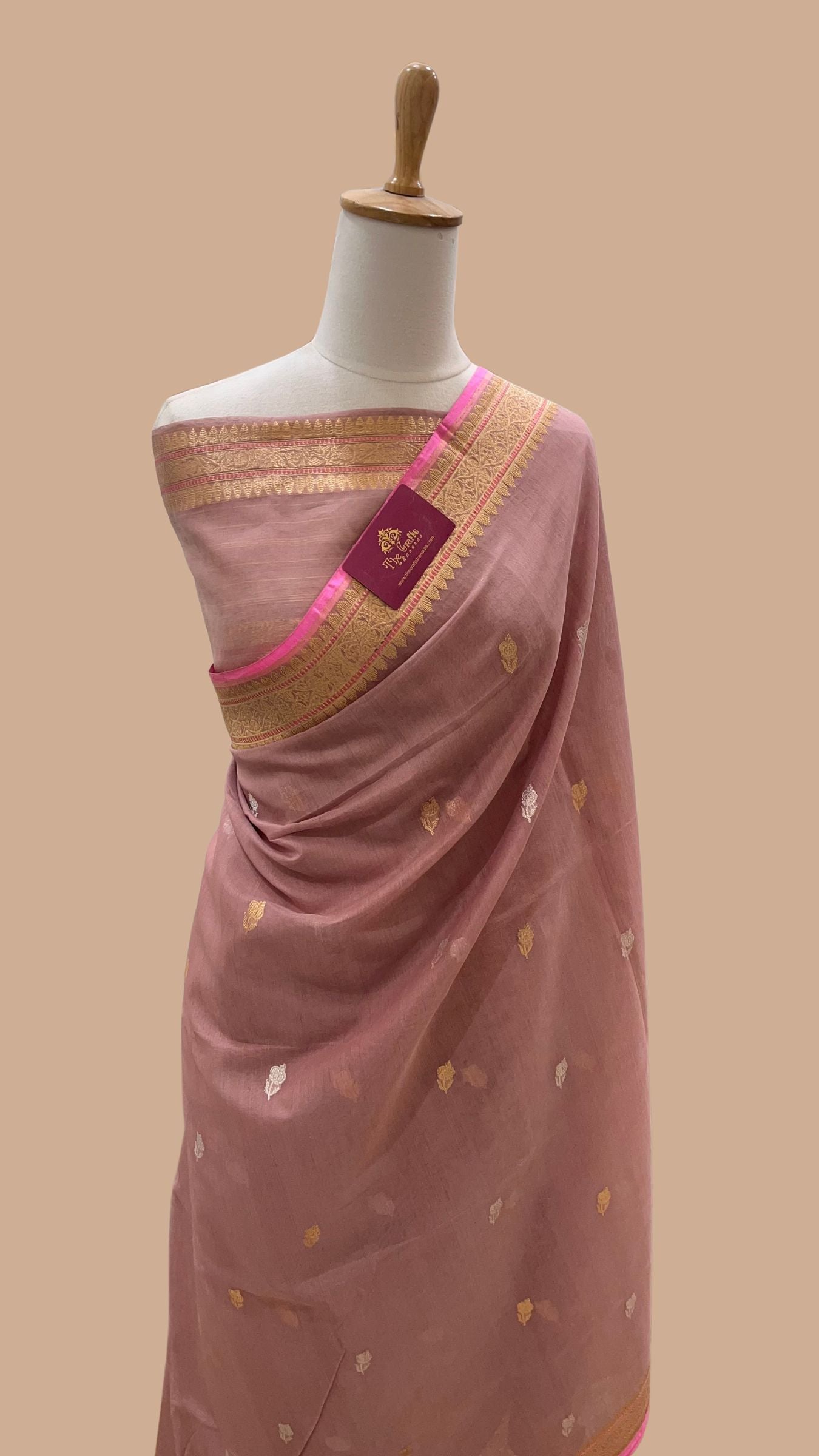 Pure Cotton Silk Handloom Banarasi Saree - with kadhua motifs
