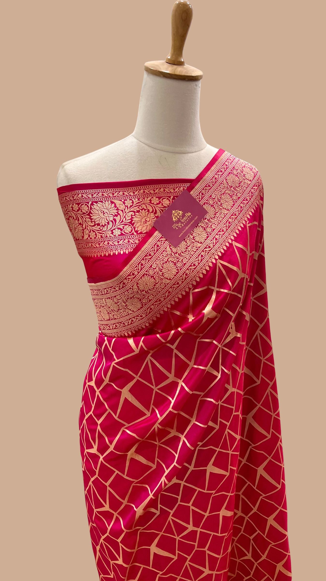 Pure Katan Silk Handloom Banarasi Saree - Jaal work
