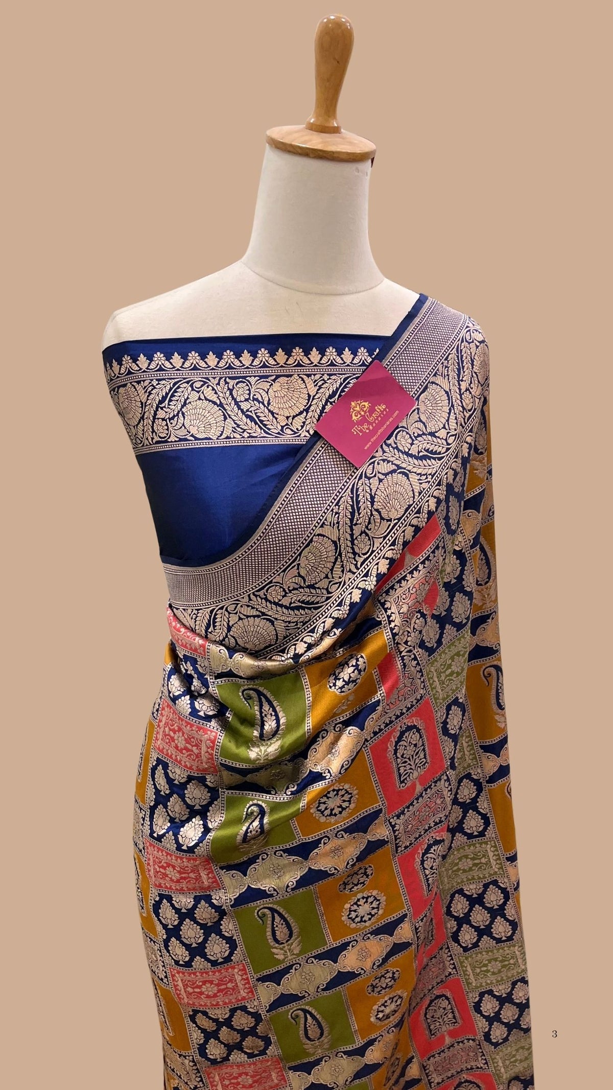 Rangkat Pure Katan Silk Handloom Banarasi Saree - Jaal work with meenakari