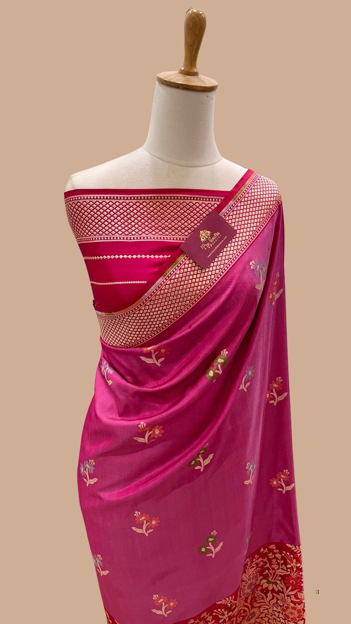 Pure Ektara Katan Silk Handloom Banarasi Saree - with kadhua meenakari motifs