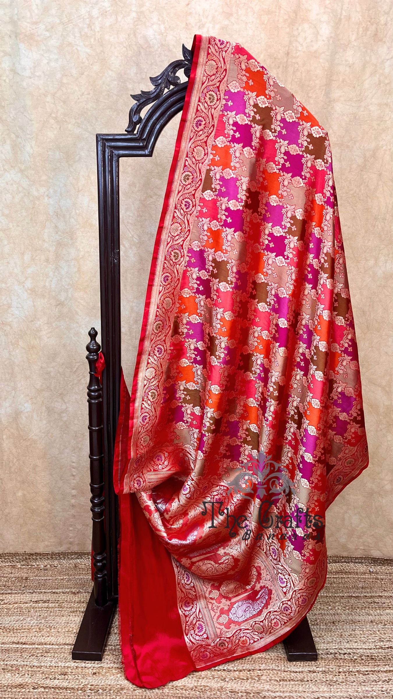 Rangkat Pure Katan Silk Handloom Banarasi Saree - Jaal Work With Meenakari