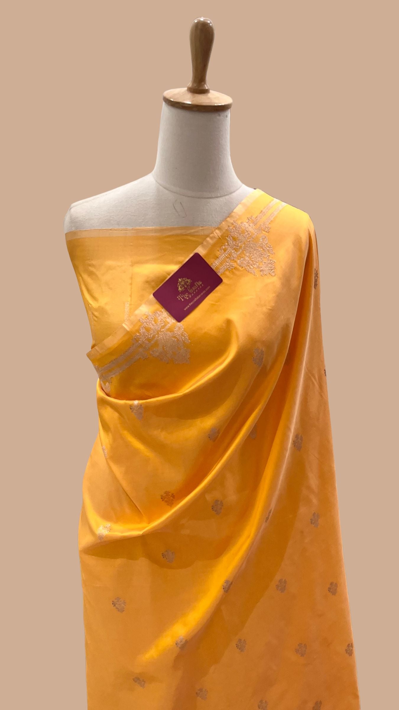 Pure Katan Silk Handloom Banarasi Saree - Kadhua Motifs