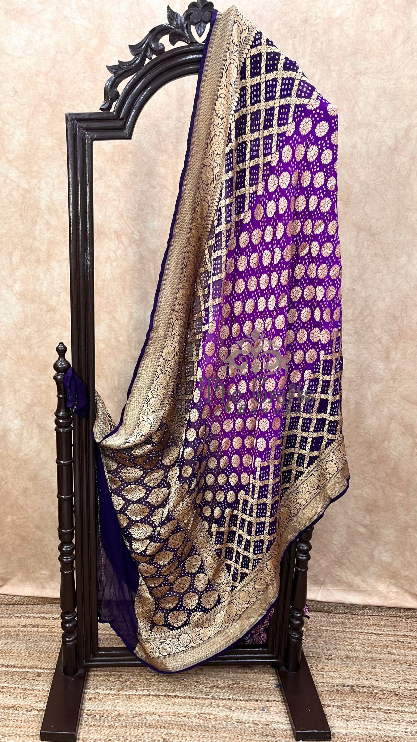 Pure Georgette Banarasi Handloom Bandhej Saree