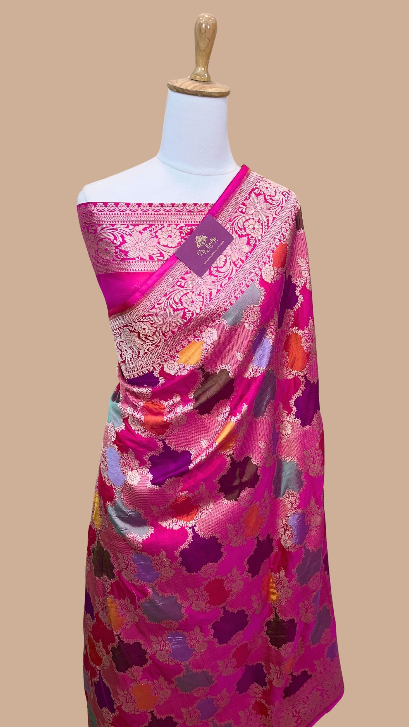 Rangkat Pure Katan Silk Handloom Banarasi Saree - with Jaal Work with meenakari