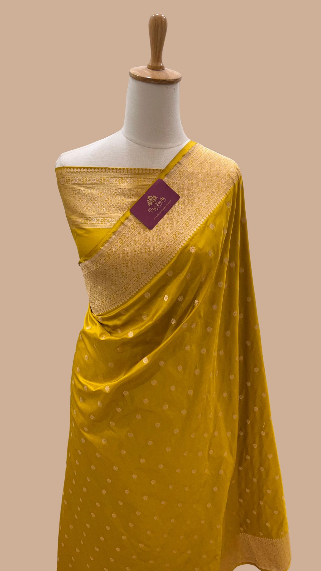 Pure Katan Silk Handloom Banarasi Saree - Chunri Buti