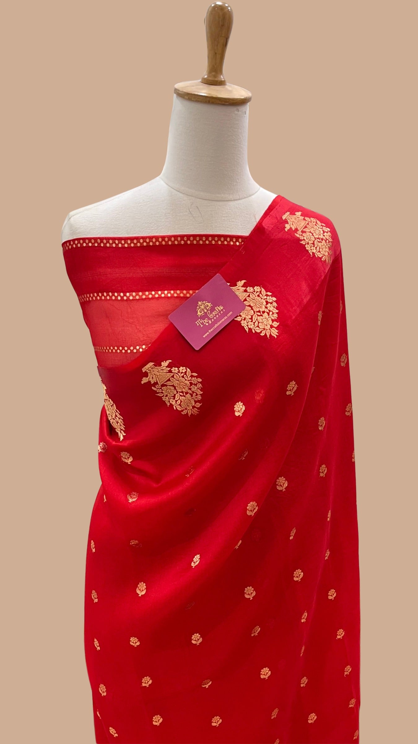 Pure Kora Silk Handloom Banarasi Saree - with kadhua motifs