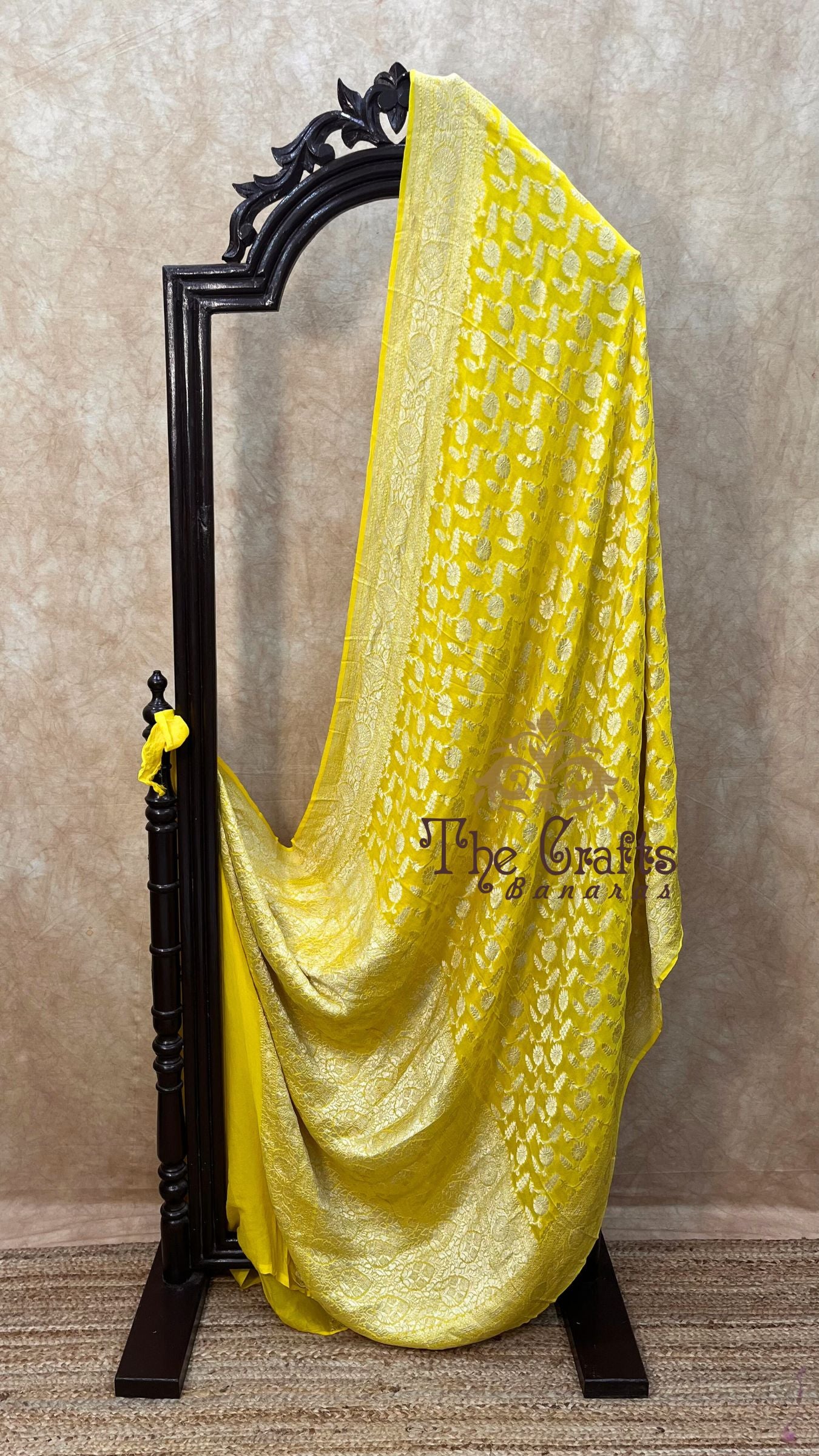 Khaddi Georgette Handloom Banarasi Saree - Water Zari