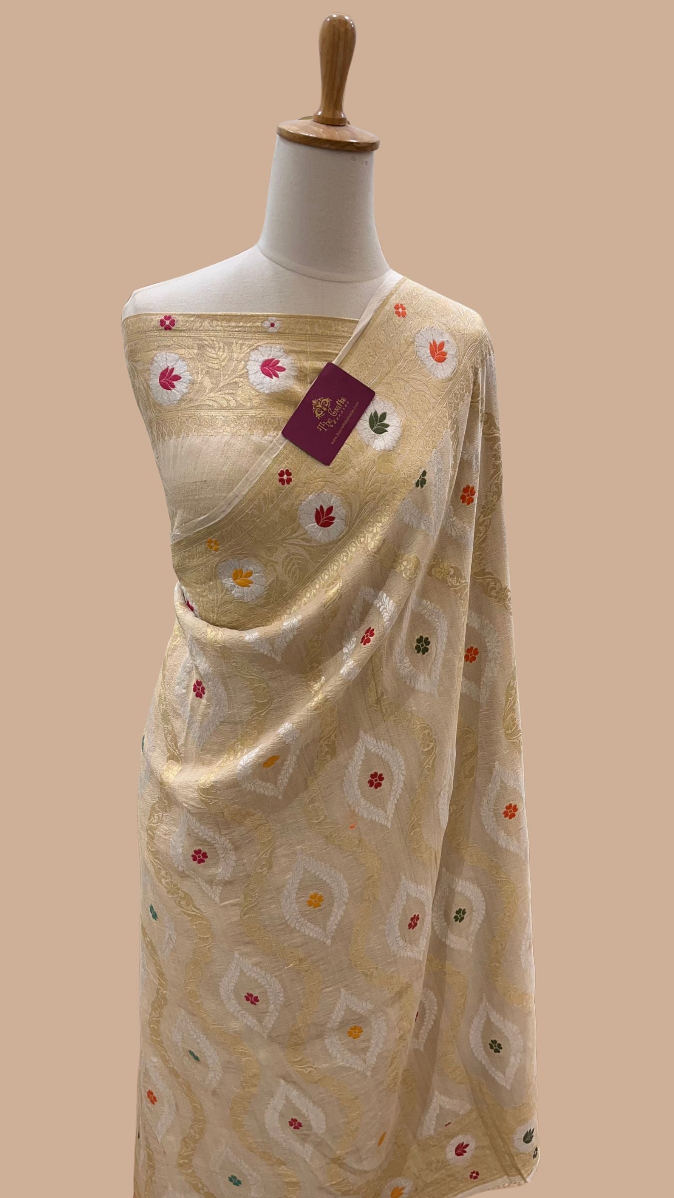 Tussar Georgette Handloom Banarasi Saree - Jaal with Meenakari