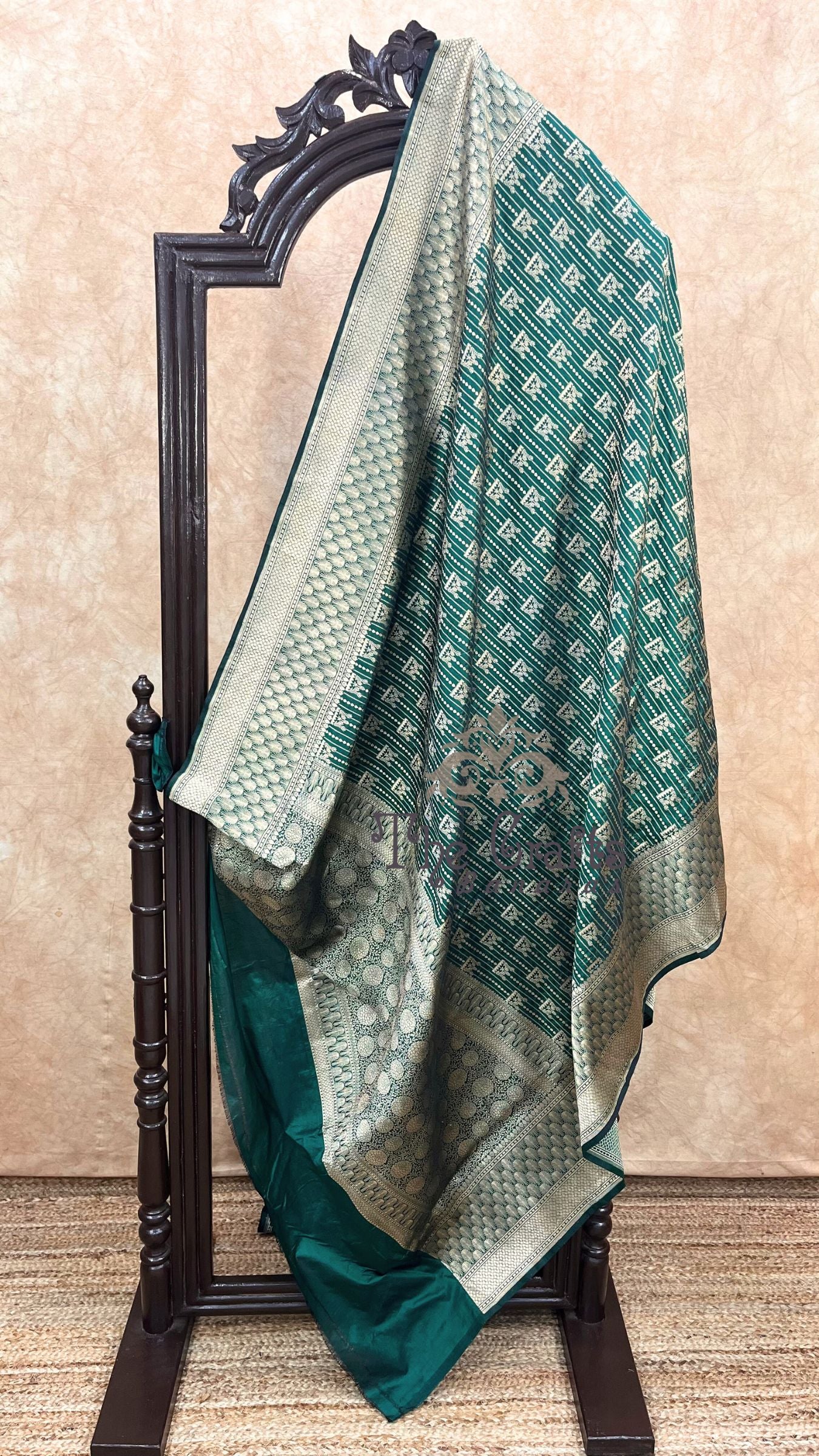 Pure Katan Silk Handloom Banarasi Saree - Jaal work