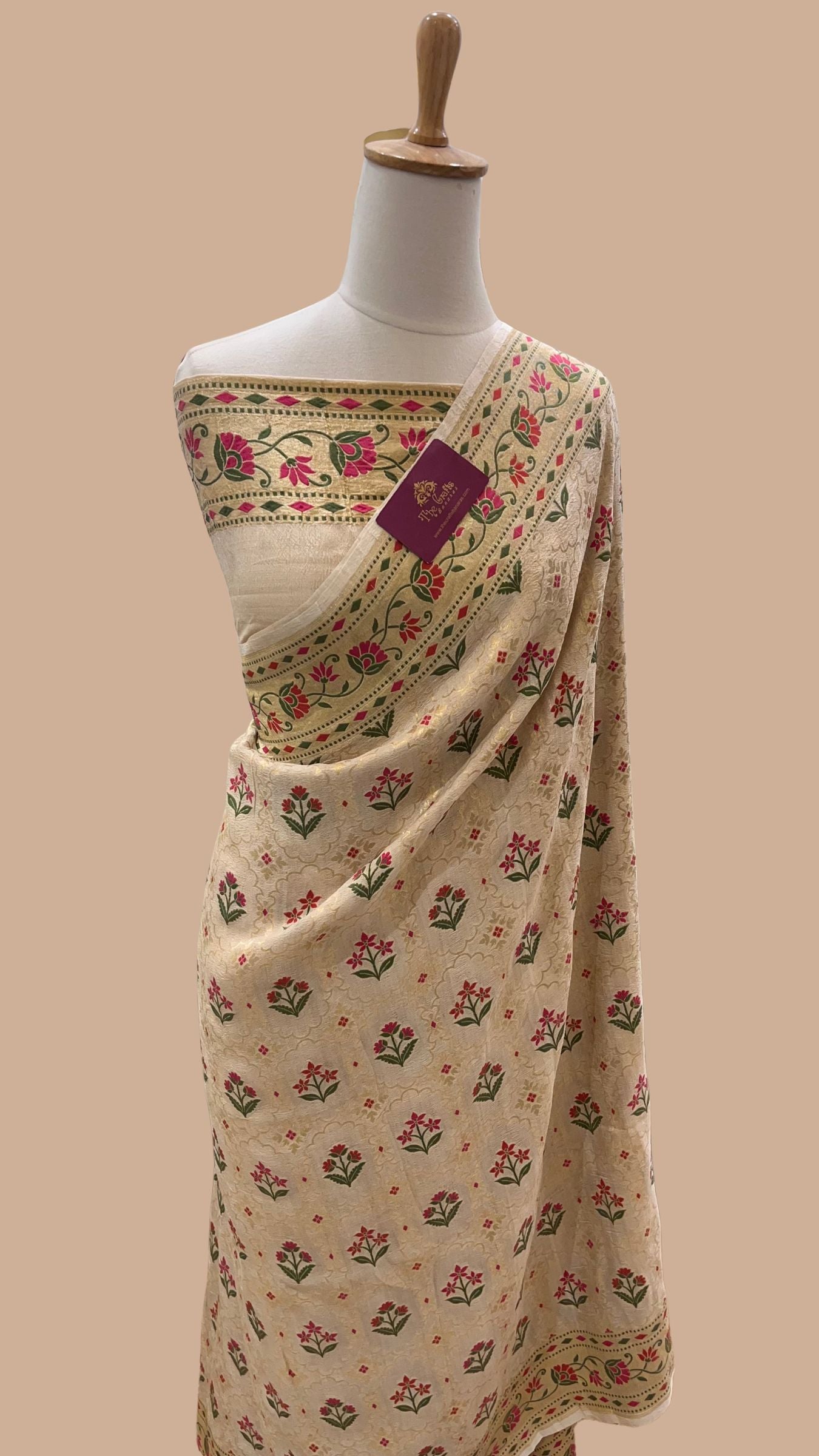 Tussar Georgette Handloom Banarasi Saree - Jaal with Meenakari