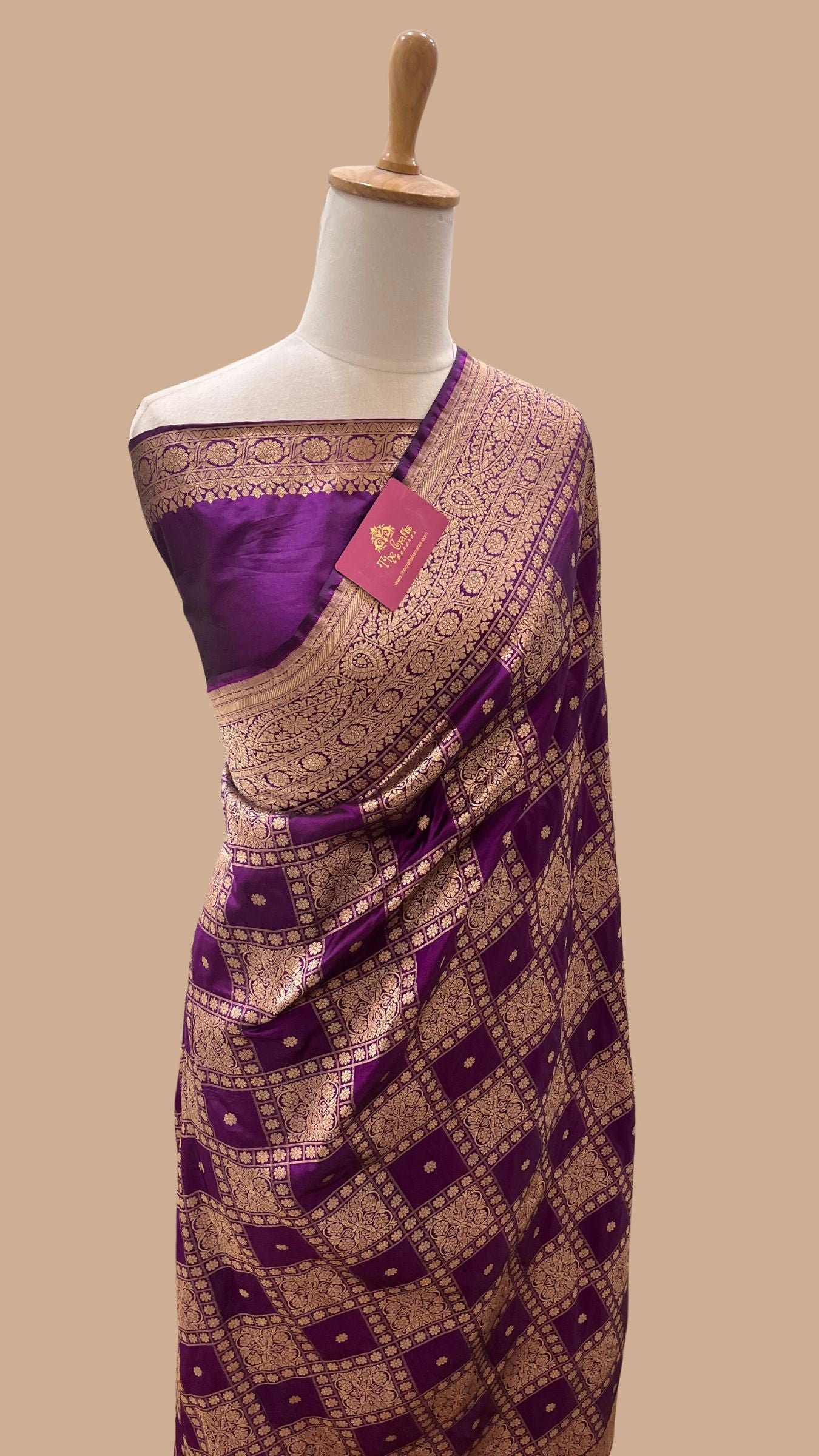 Pure Katan Silk Handloom Banarasi Saree - Jaal work
