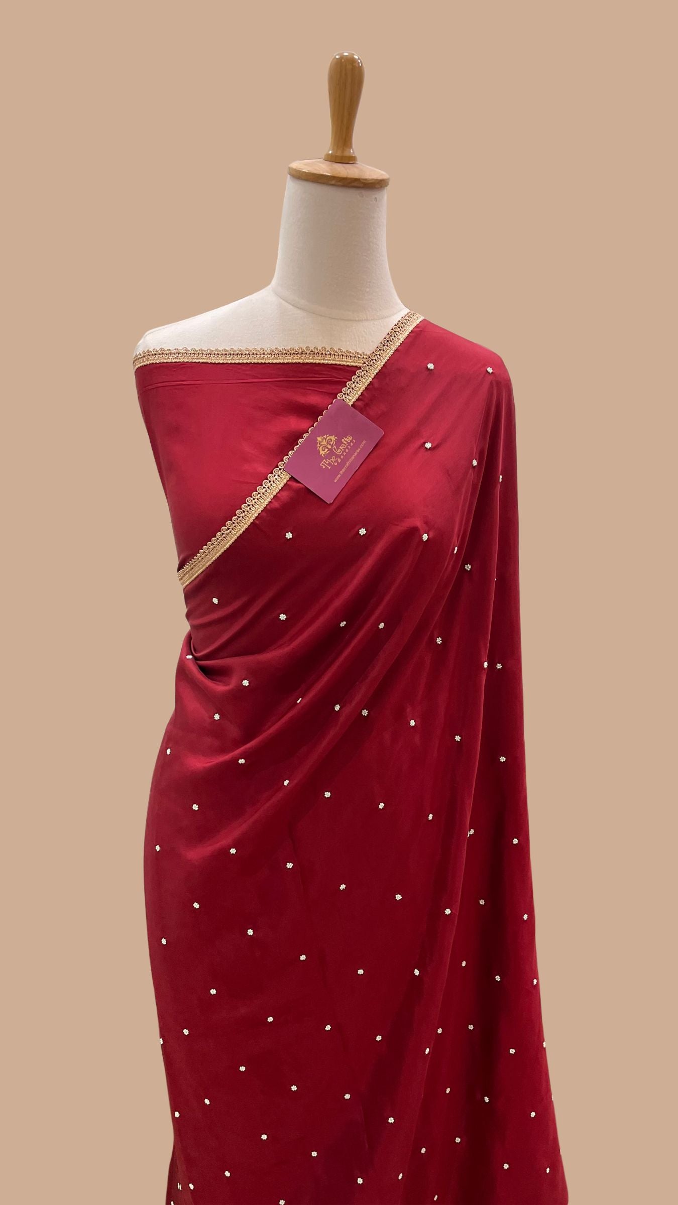 Pure Crepe Silk Handloom Banarasi Saree - handwork motifs