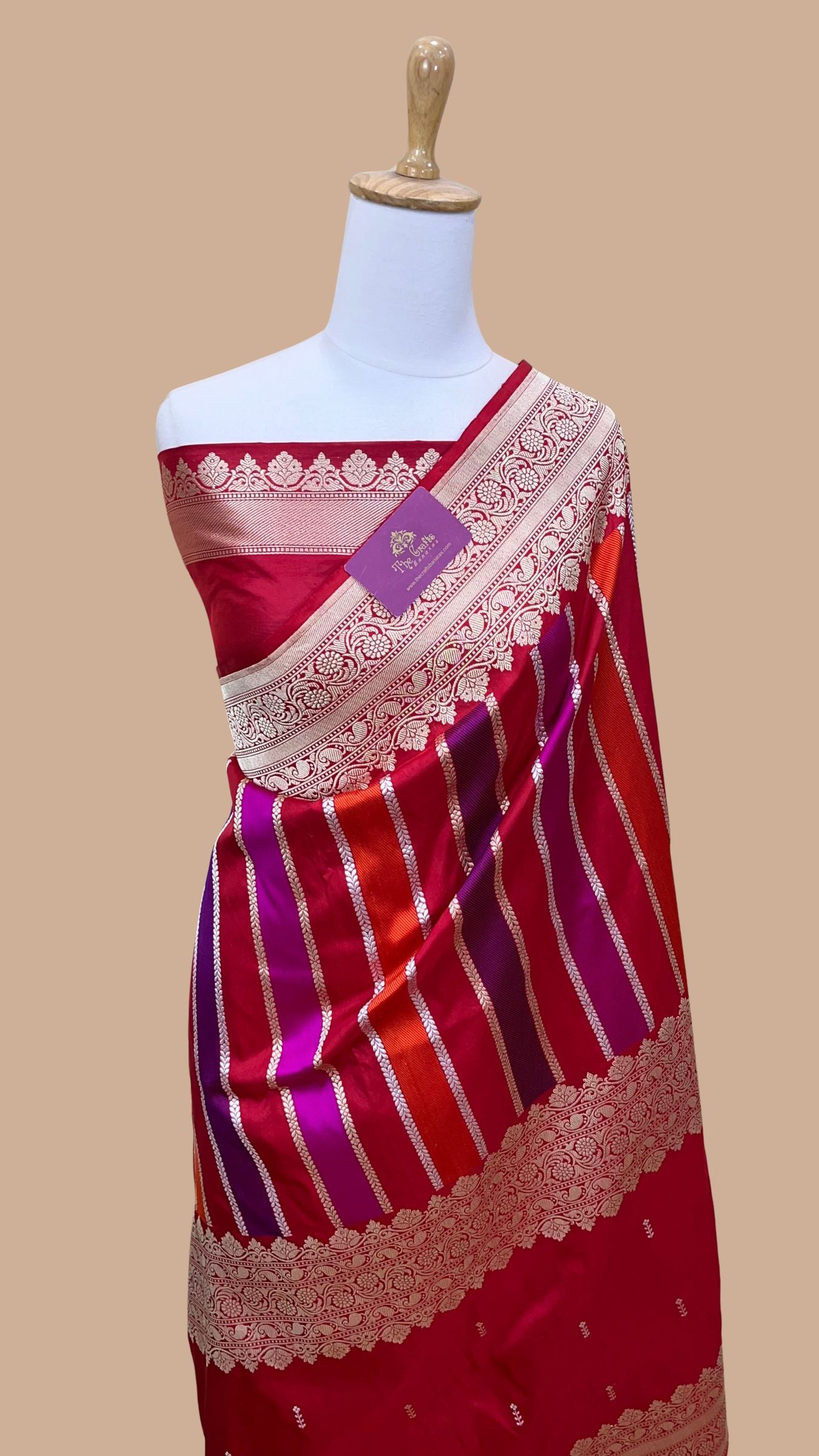 Rangkat Pure Katan Silk Handloom Banarasi Saree - with kadhua work