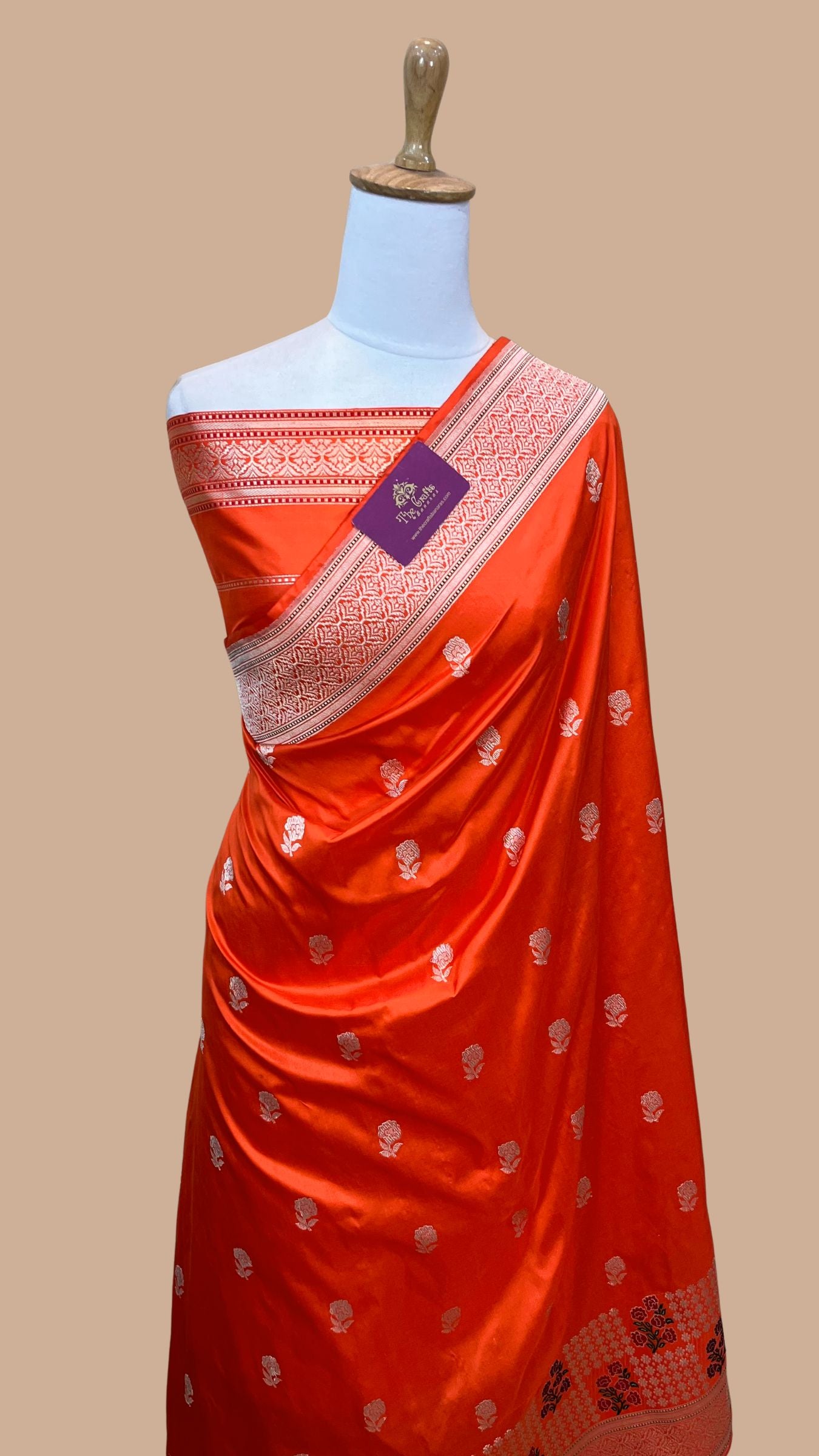 Pure Katan Silk Handloom Banarasi Saree - with kadhua meenakari motifs