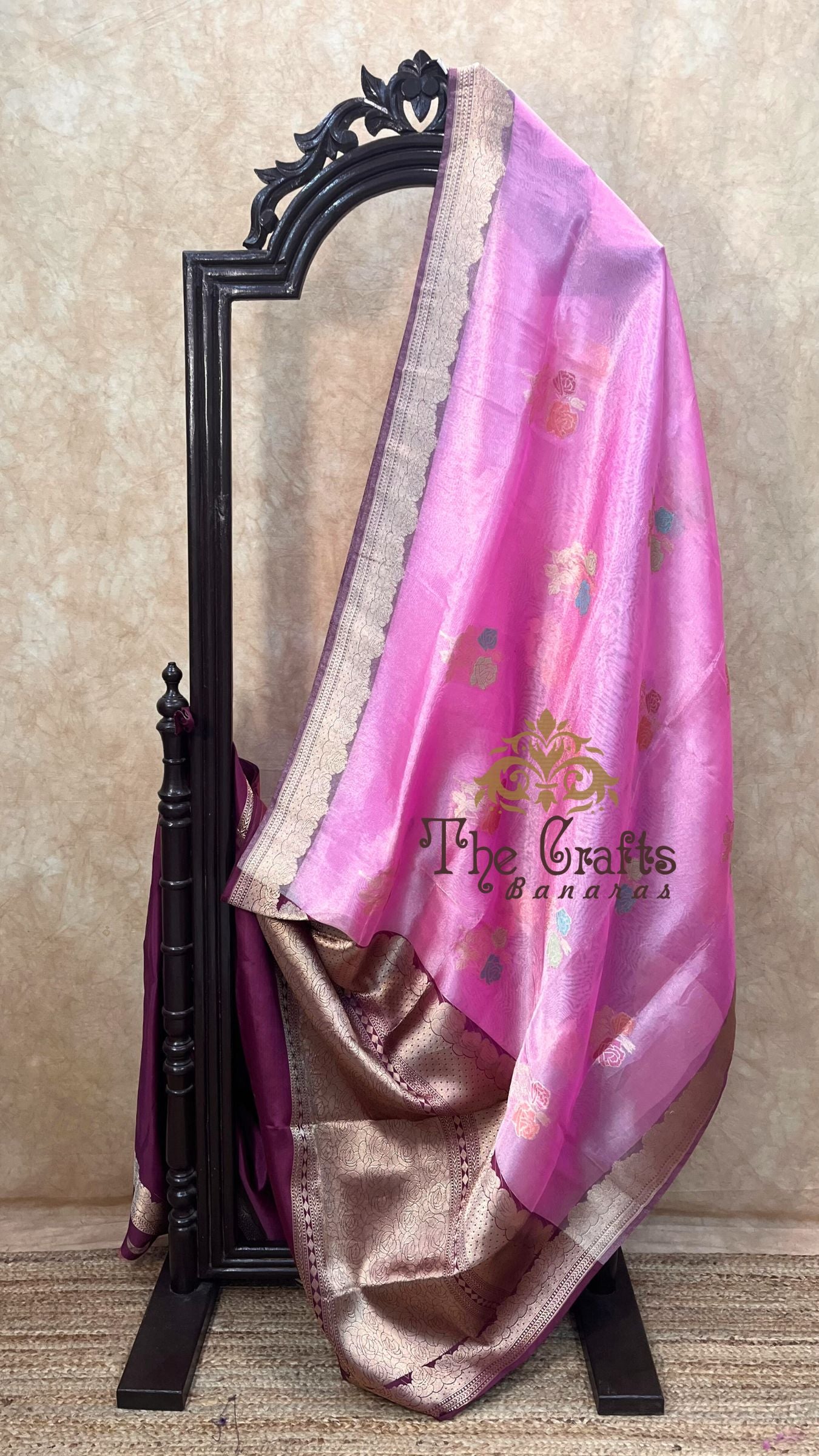 Pure Tissue Silk Handloom Banarasi Saree - with kadhua meeena