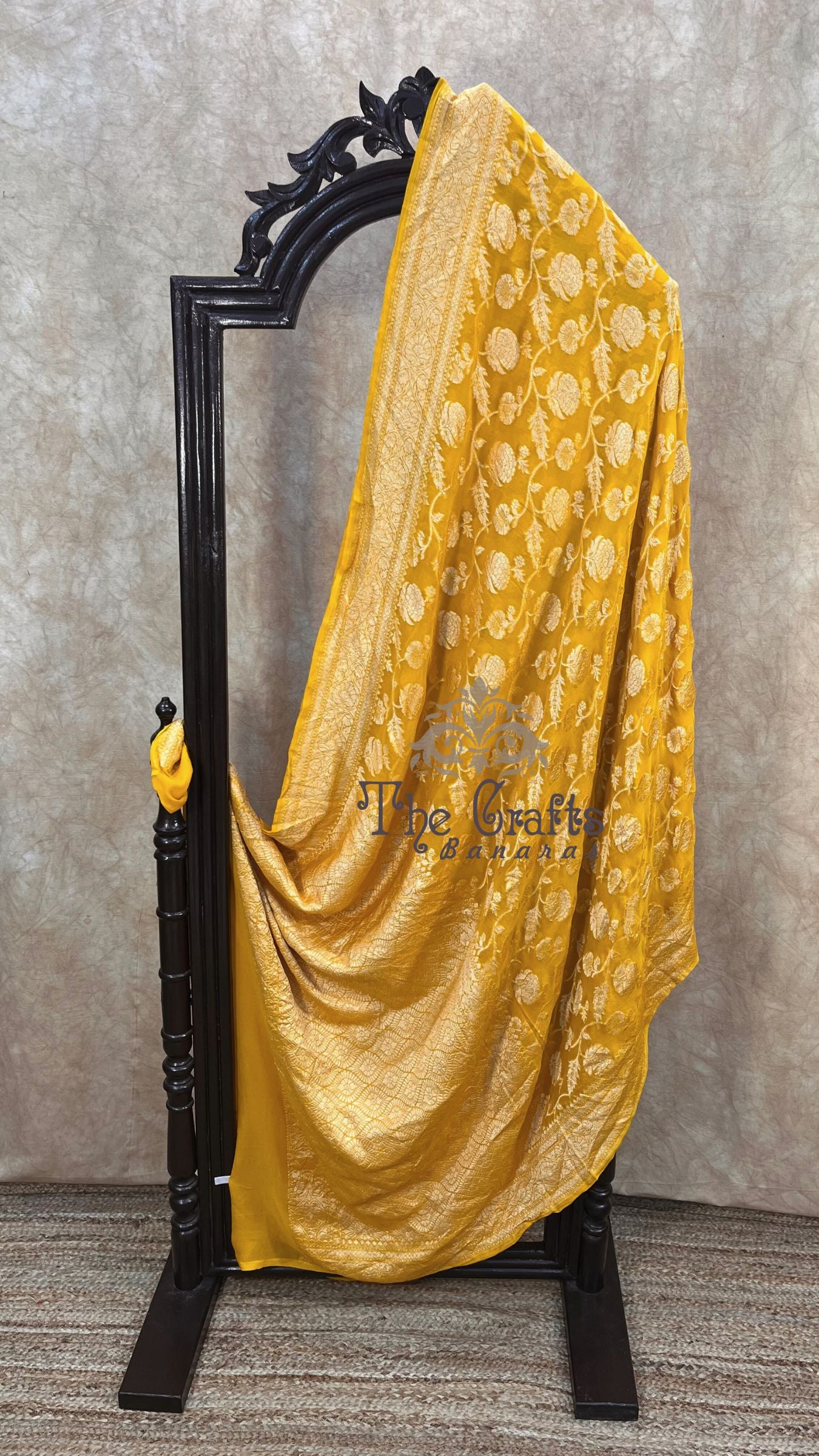 Khaddi Georgette Banarasi Saree - Gold Zari