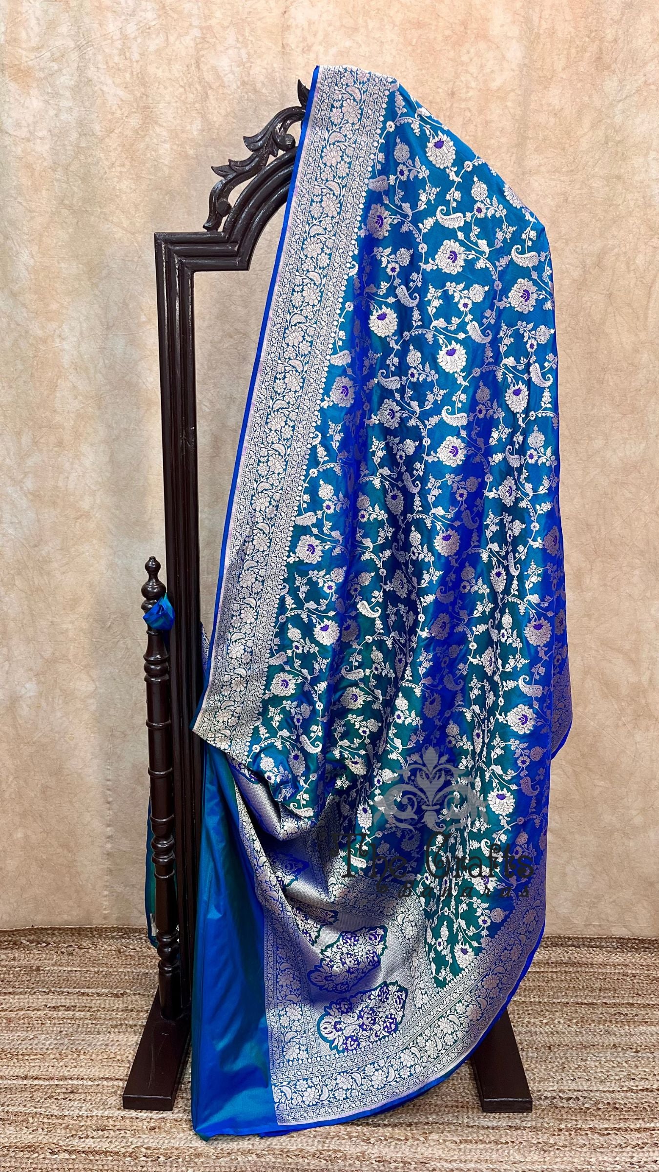 Pure Katan Silk Handloom Banarasi Saree - Jaal Work With Meenakari