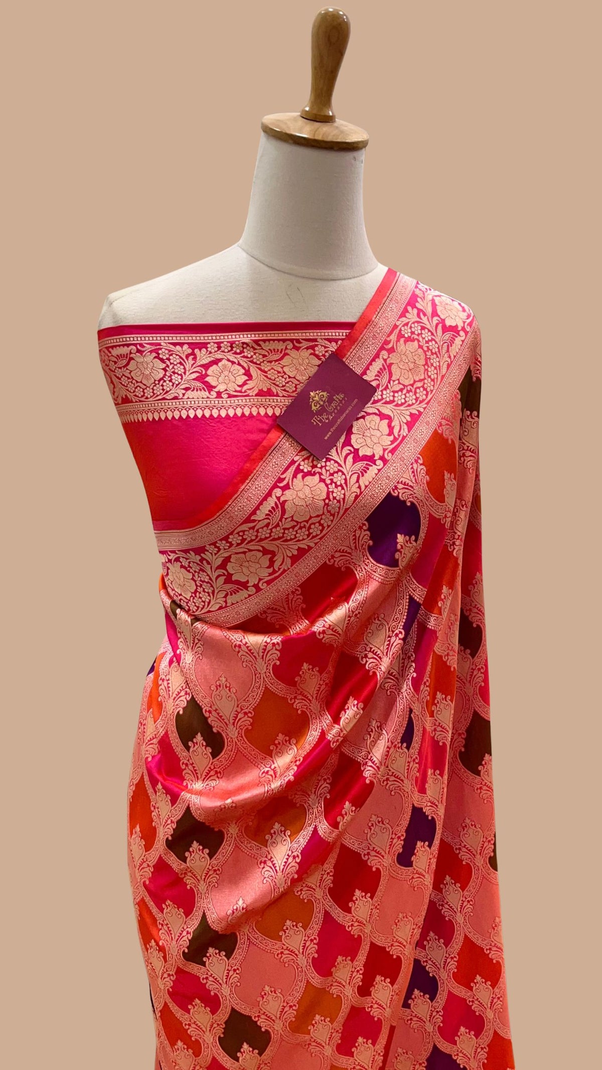 Rangkat Pure Katan Silk Handloom Banarasi Saree - Jaal Work