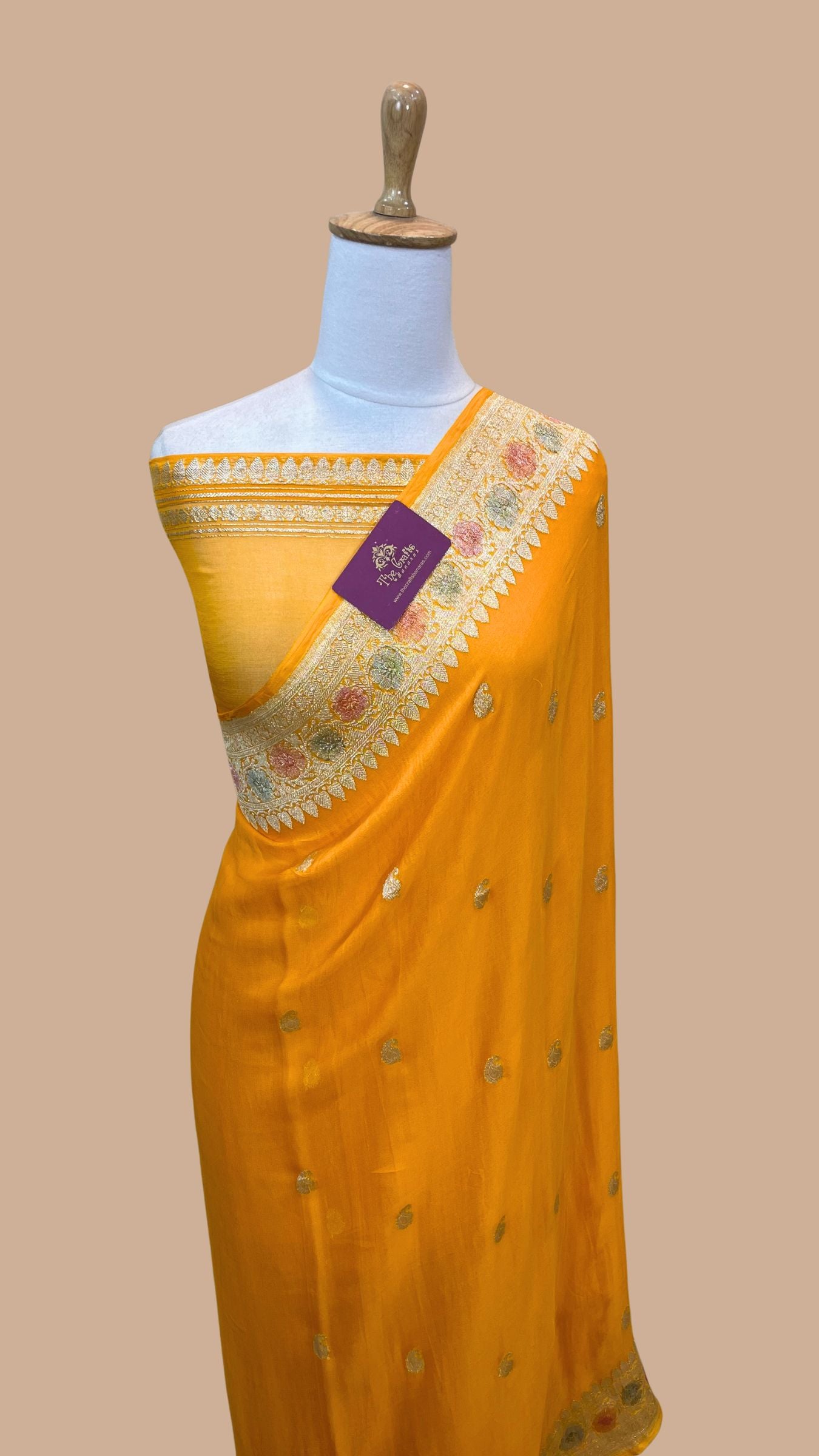 Pure Georgette Handloom Banarasi Saree - Silver Zari