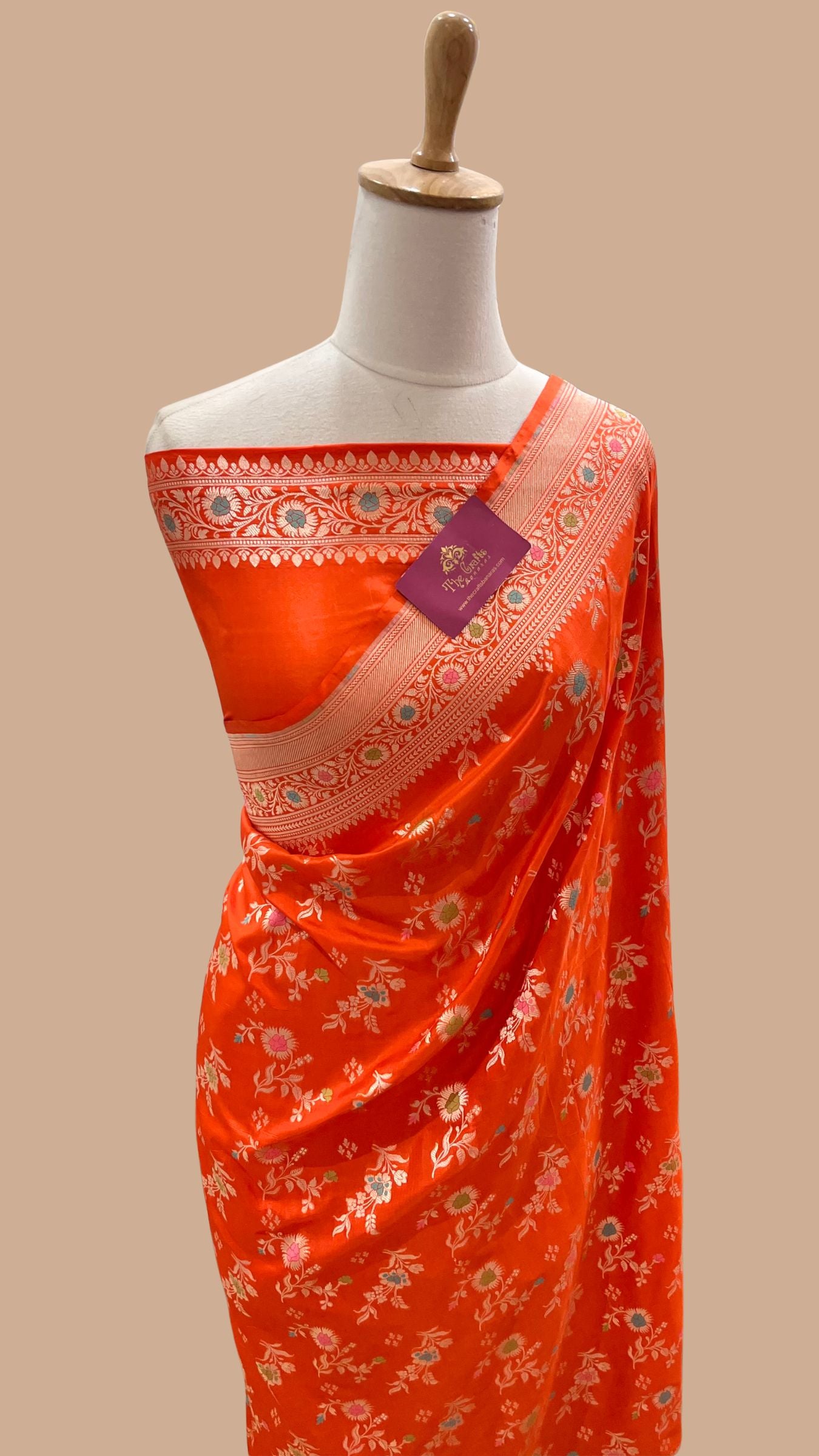 Pure Katan Silk Handloom Banarasi Saree - Jaal Work with Meenakari