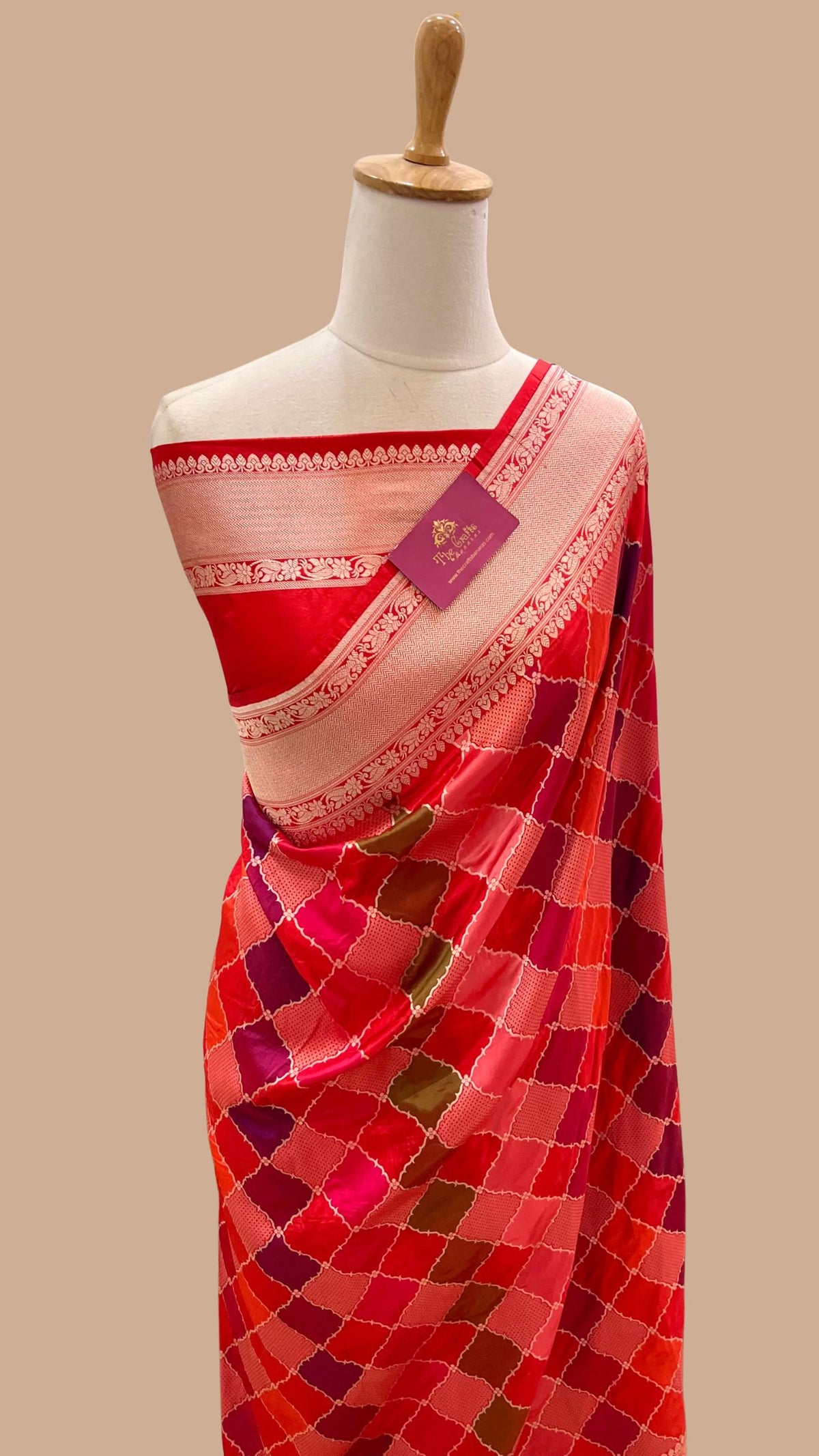 Rangkat Pure Katan Silk Handloom Banarasi Saree - Jaal Work