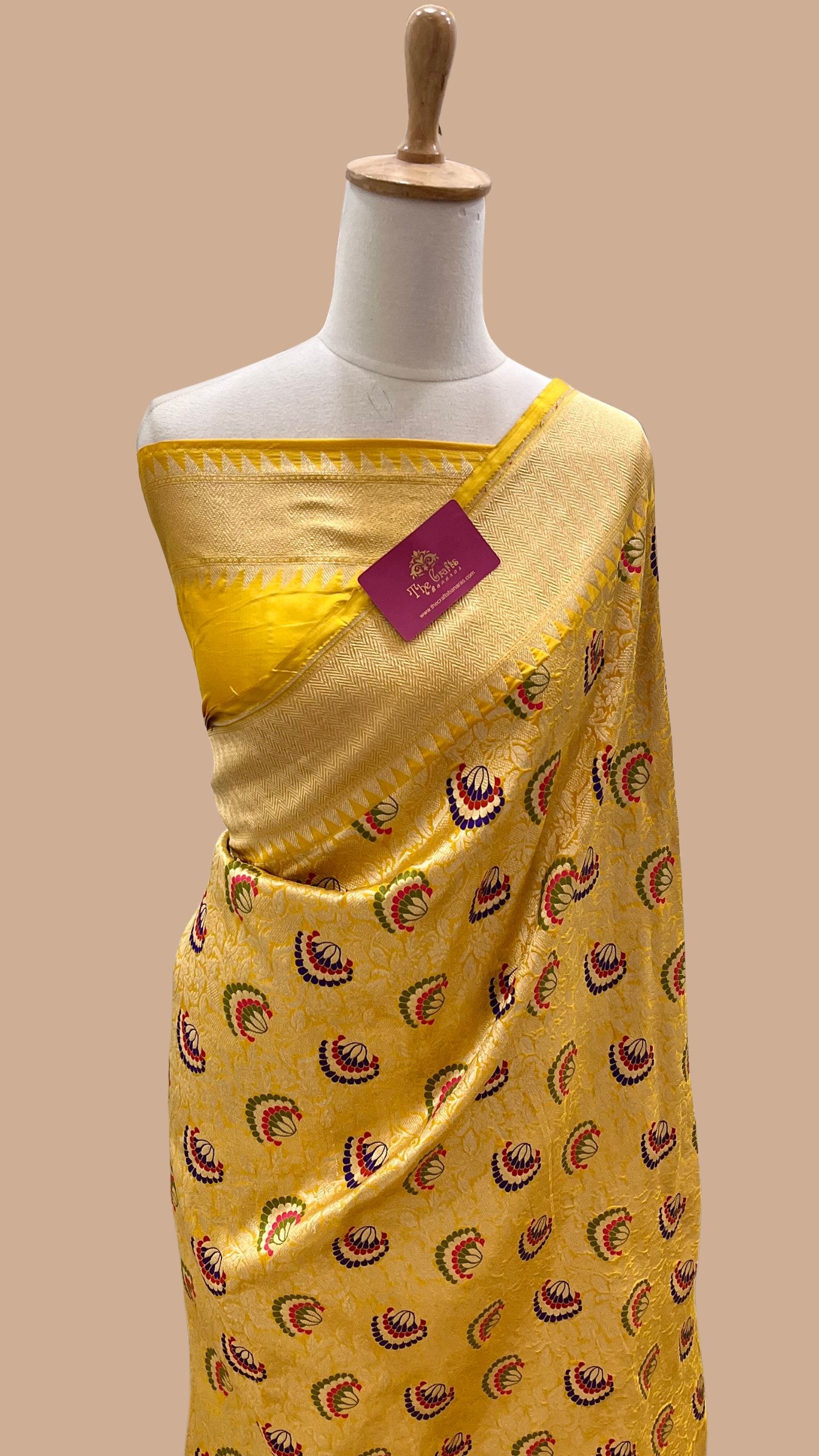 Pure Katan Silk Handloom Banarasi Saree - Tanchui Brocade Meena