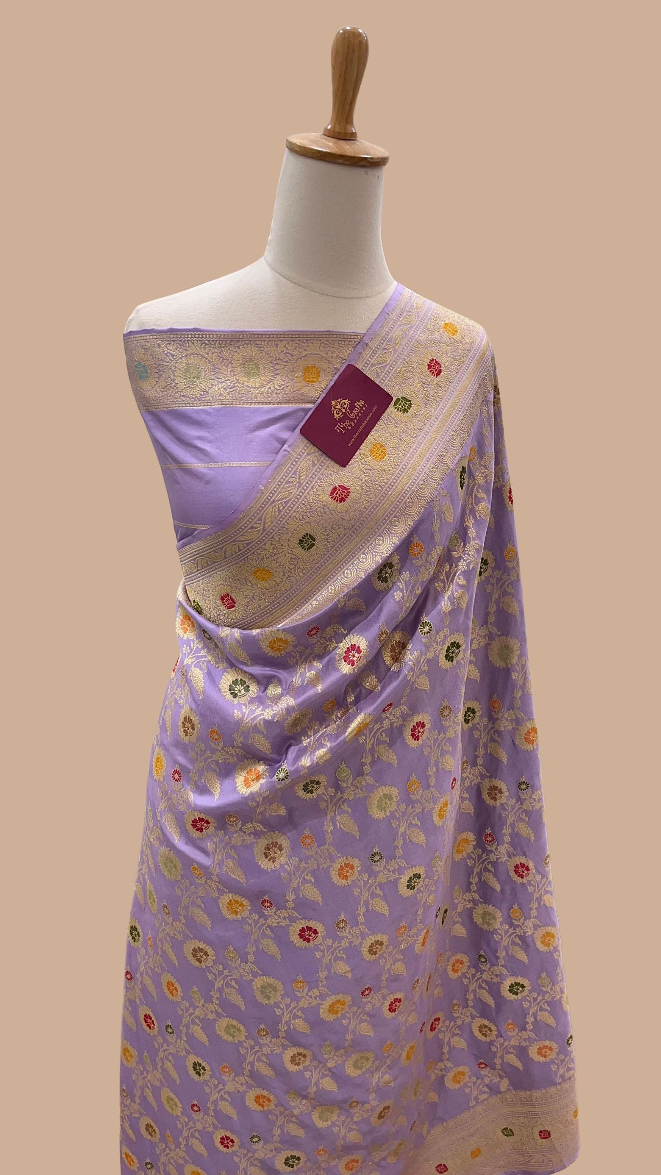 Pure Katan Silk Handloom Banarasi Saree - All Over Kadiyal Jaal Work