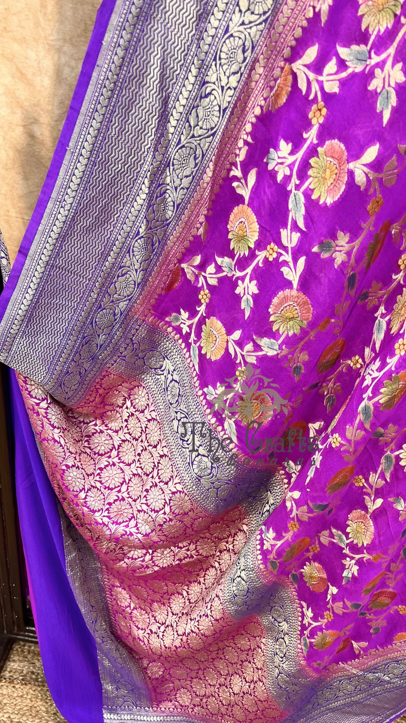 Khaddi Georgette Handloom Banarasi Saree - Water Zari