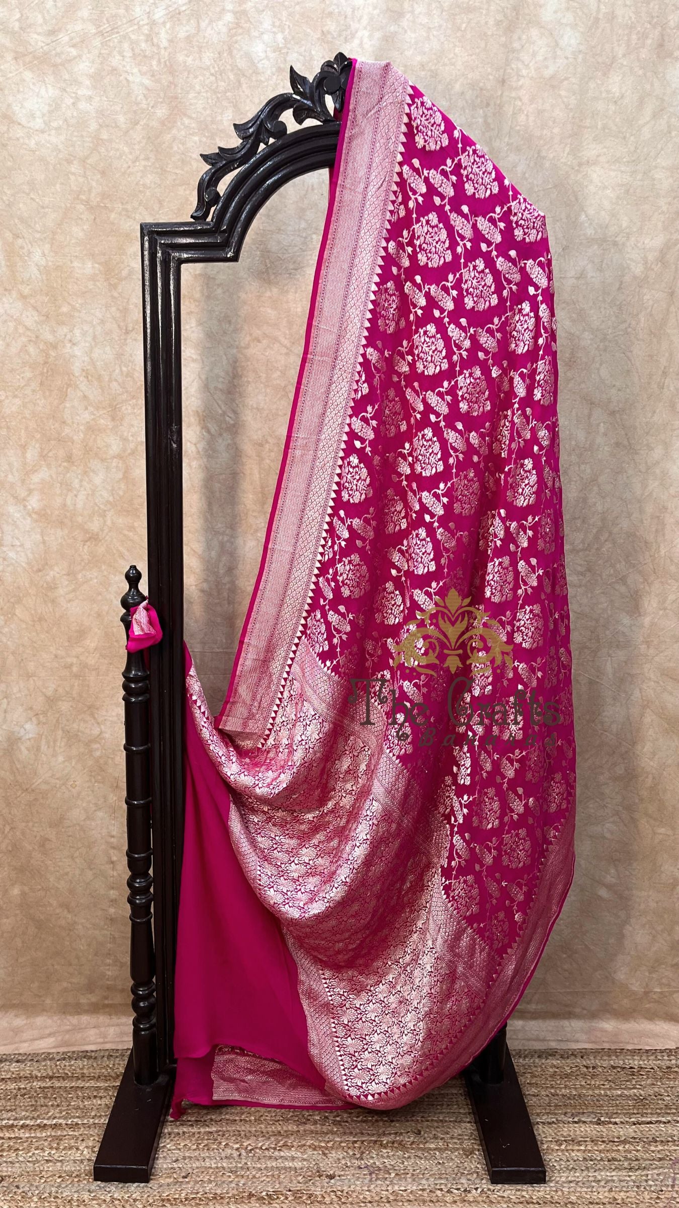 Khaddi Georgette Handloom Banarasi Saree - Water Zari