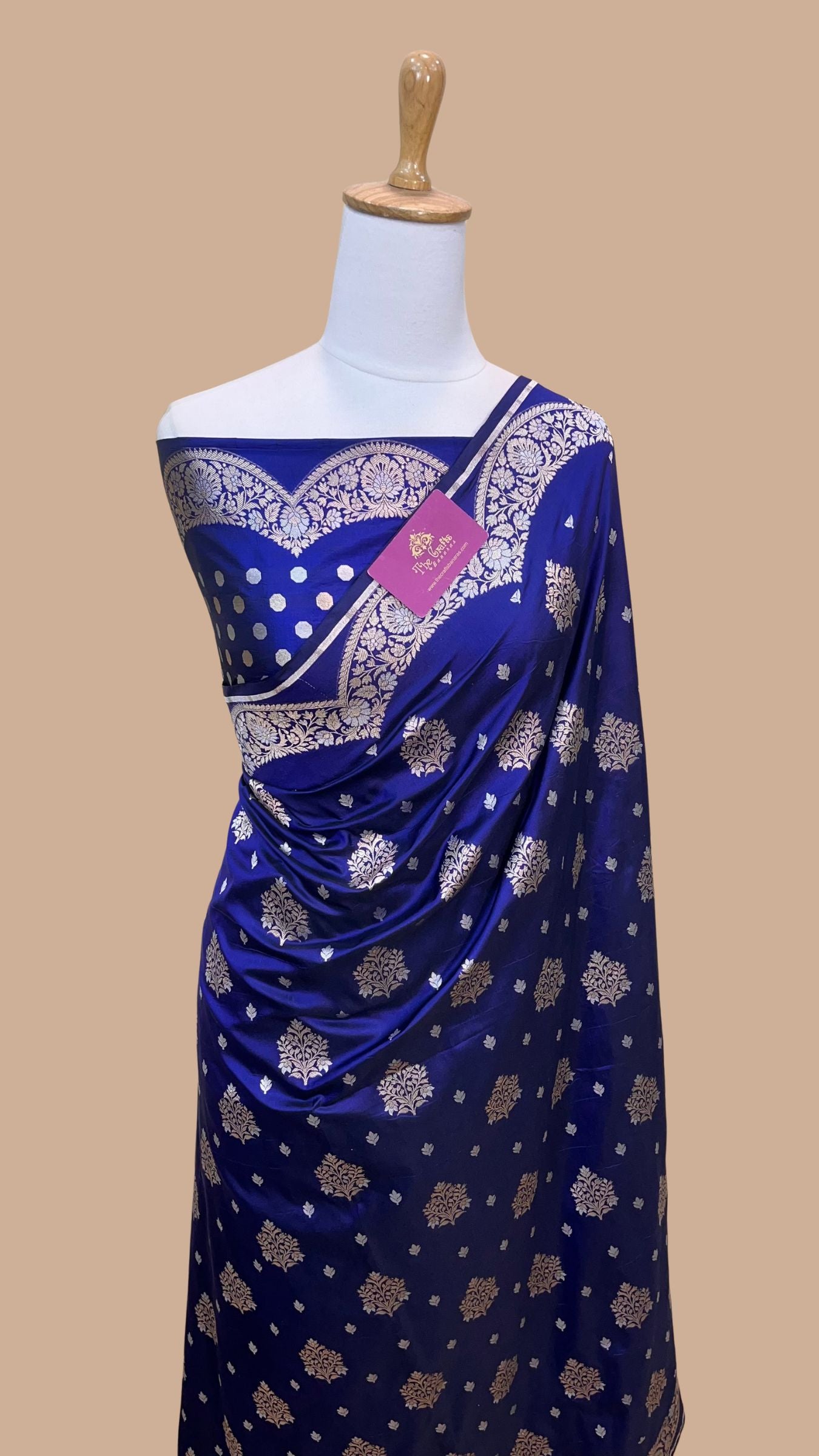 Pure Katan Silk Handloom Banarasi Saree - With Sona Rupa Motifs