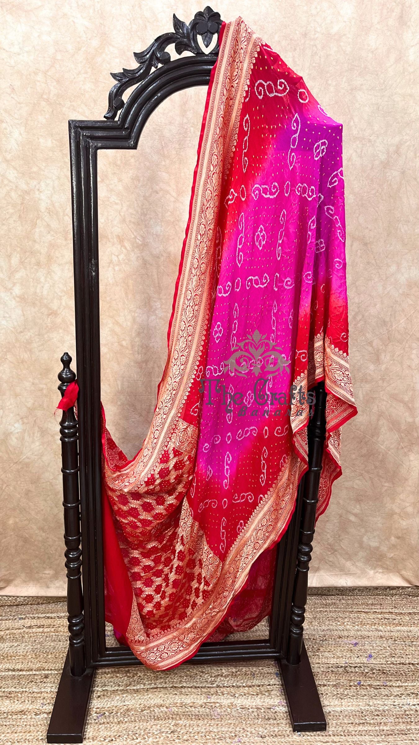 Pure Georgette Banarasi Handloom Bandhej Saree