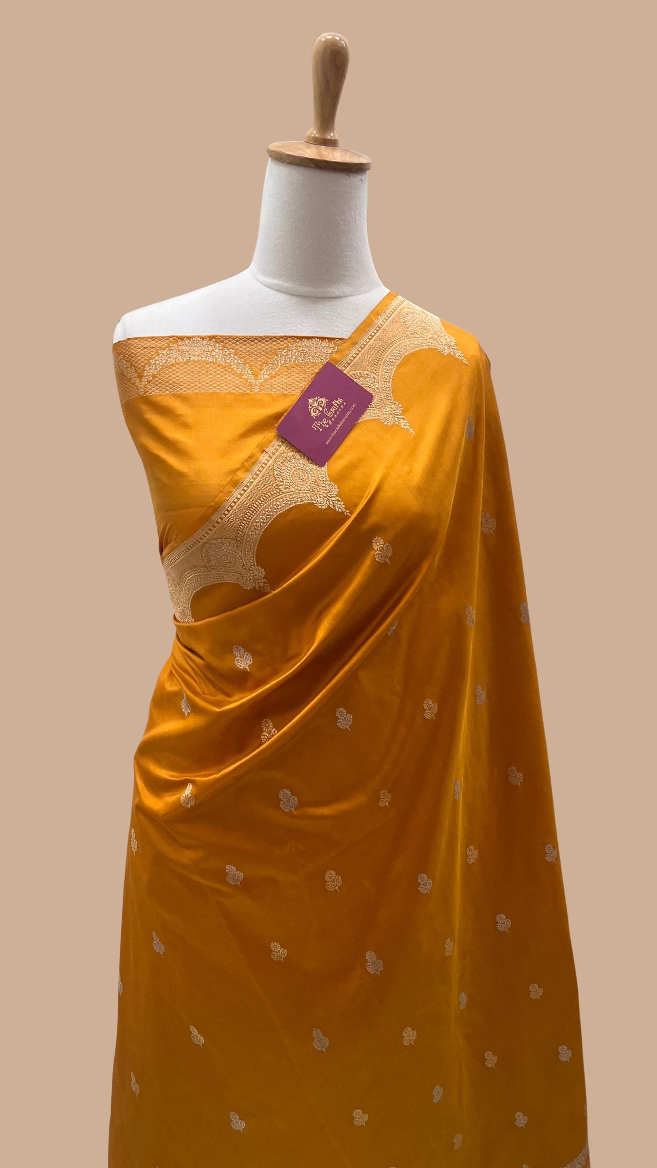 Pure Katan Silk Handloom Banarasi Saree - With Kadhua Sona Rupa Buti