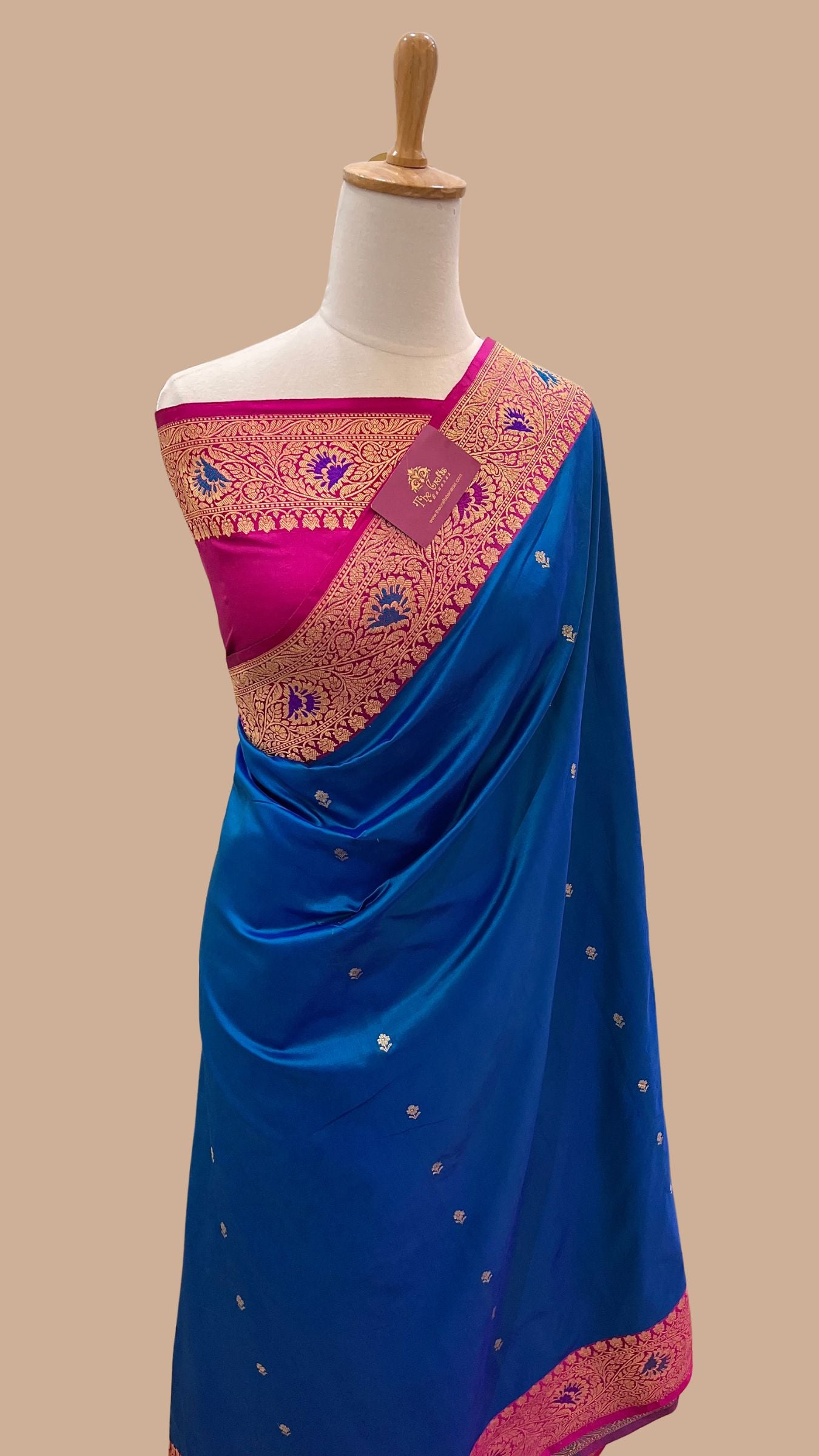 Pure Katan Silk Handloom Banarasi Saree - with kadhua motifs