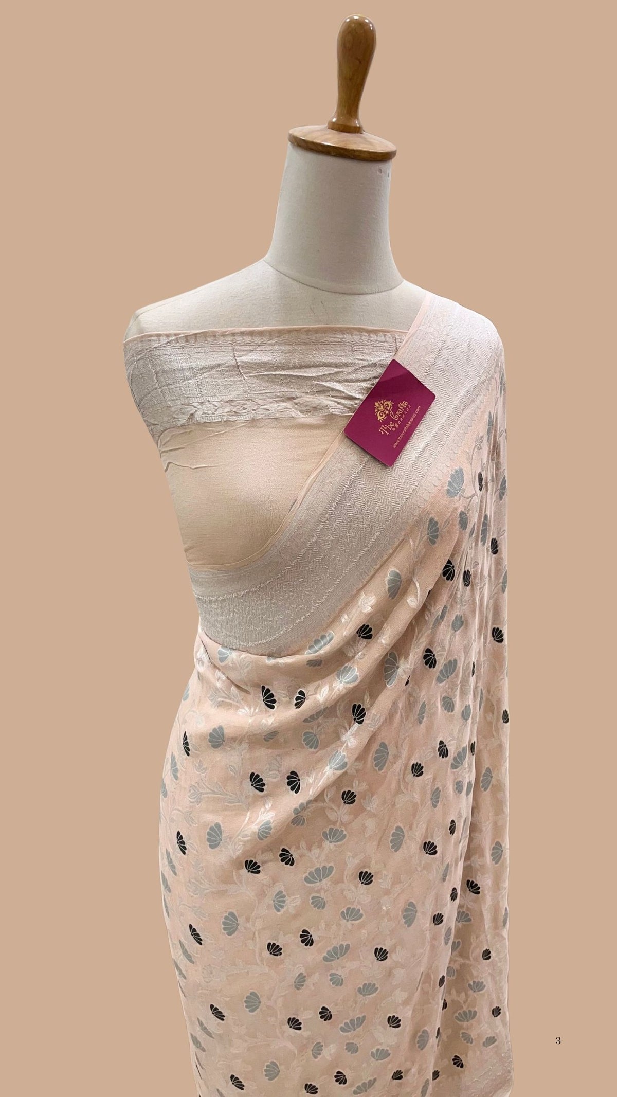 Khaddi Georgette Handloom Banarasi Saree - Jaal with Meenakari