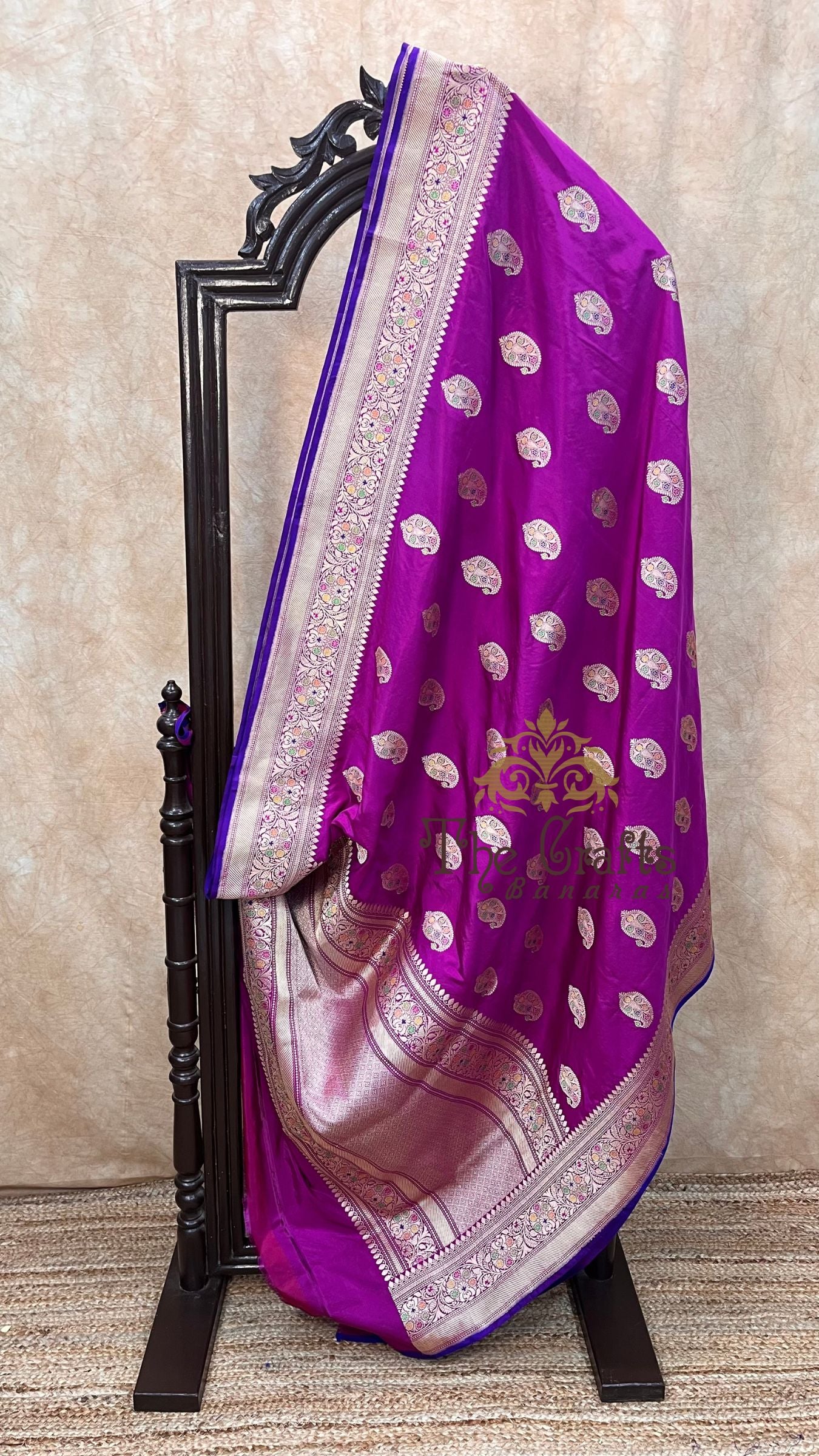 Pure Katan Silk Handloom Banarasi Saree - with kadhua tilfi meenakari motifs