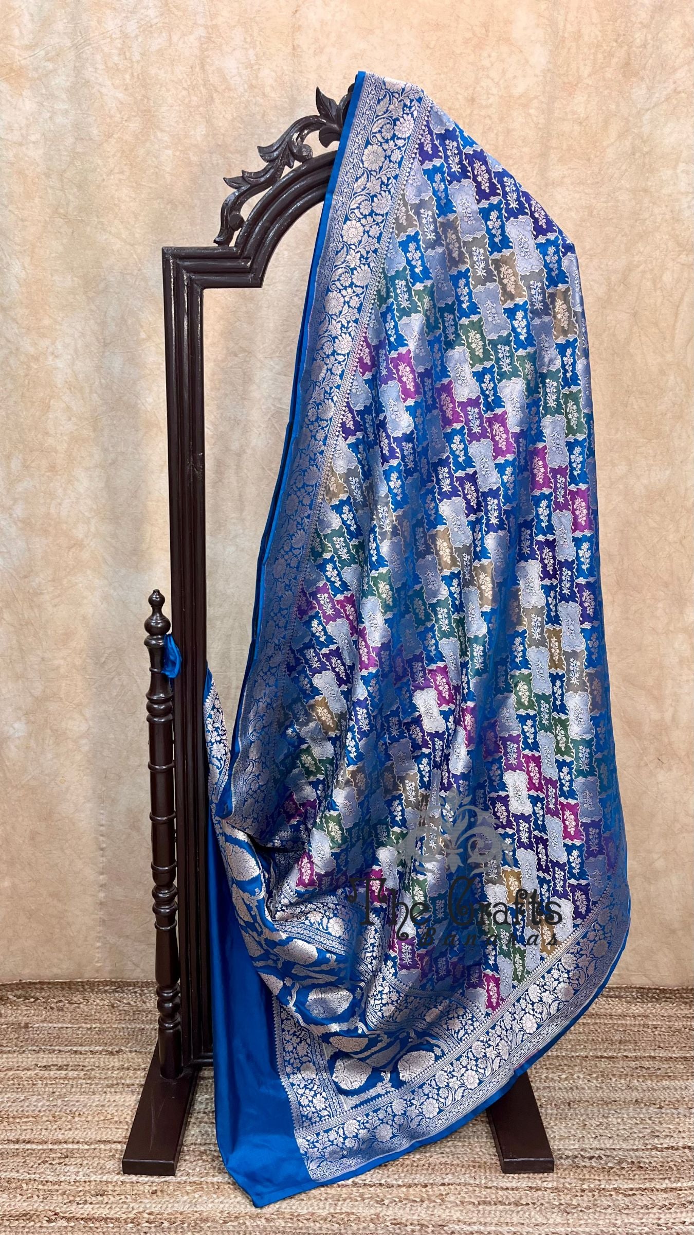 Rangkat Pure Katan Silk Handloom Banarasi Saree - All over Jaal work
