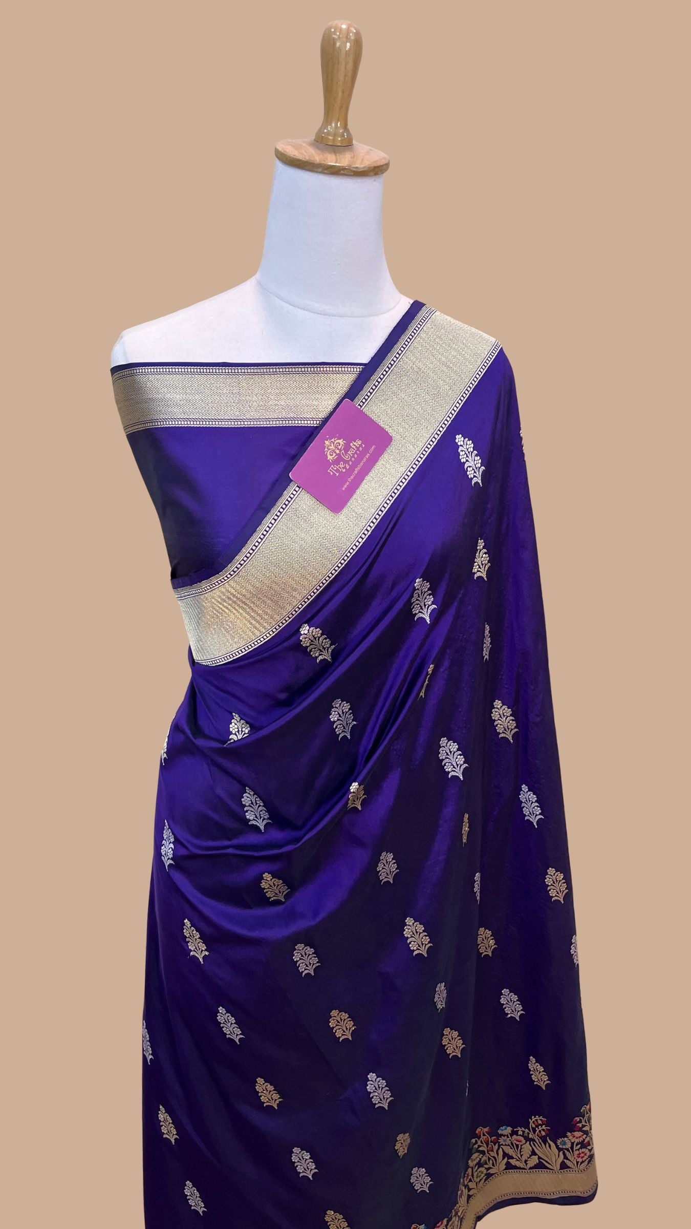 Pure Katan Silk Handloom Banarasi Saree - with kadhua meenakari motifs