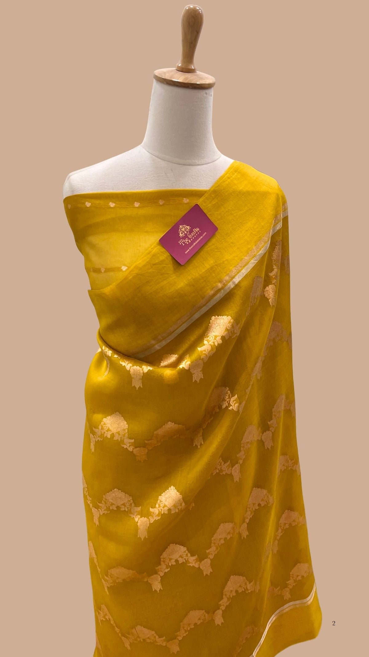 Pure Kora Silk Handloom Banarasi Saree - with kadhua motifs
