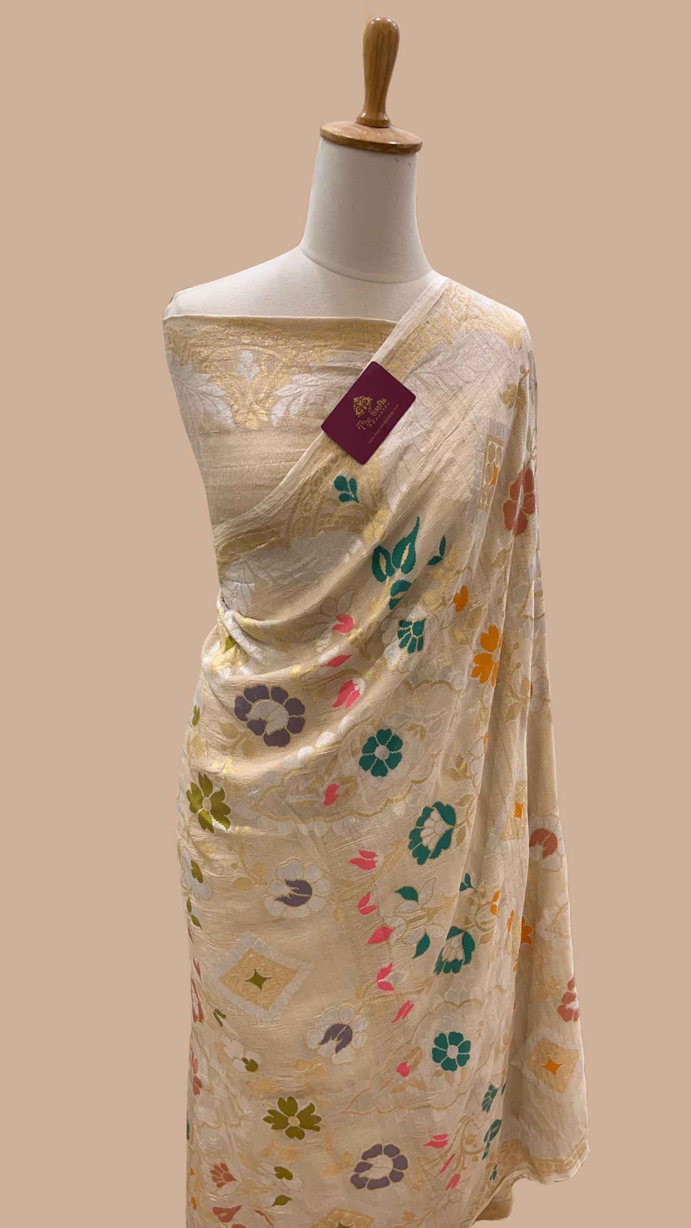 Tussar Georgette Handloom Banarasi Saree - Jaal with Meenakari