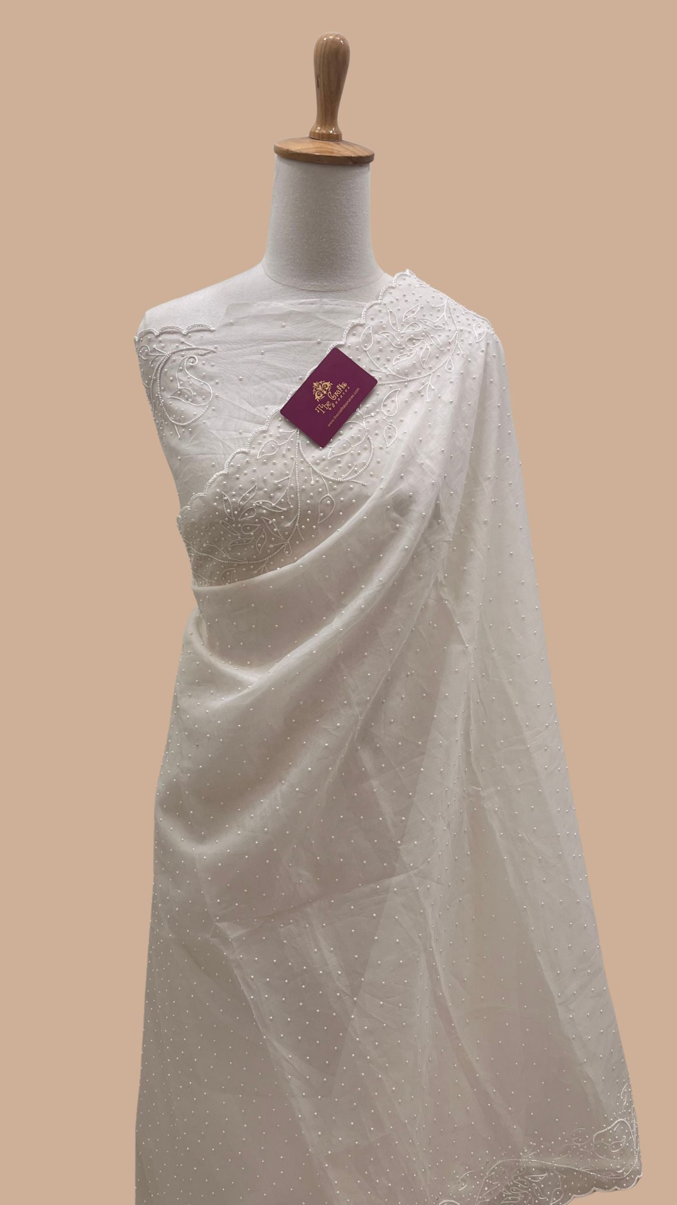 Pure Organza Silk Handloom Banarasi Saree - handwork motifs