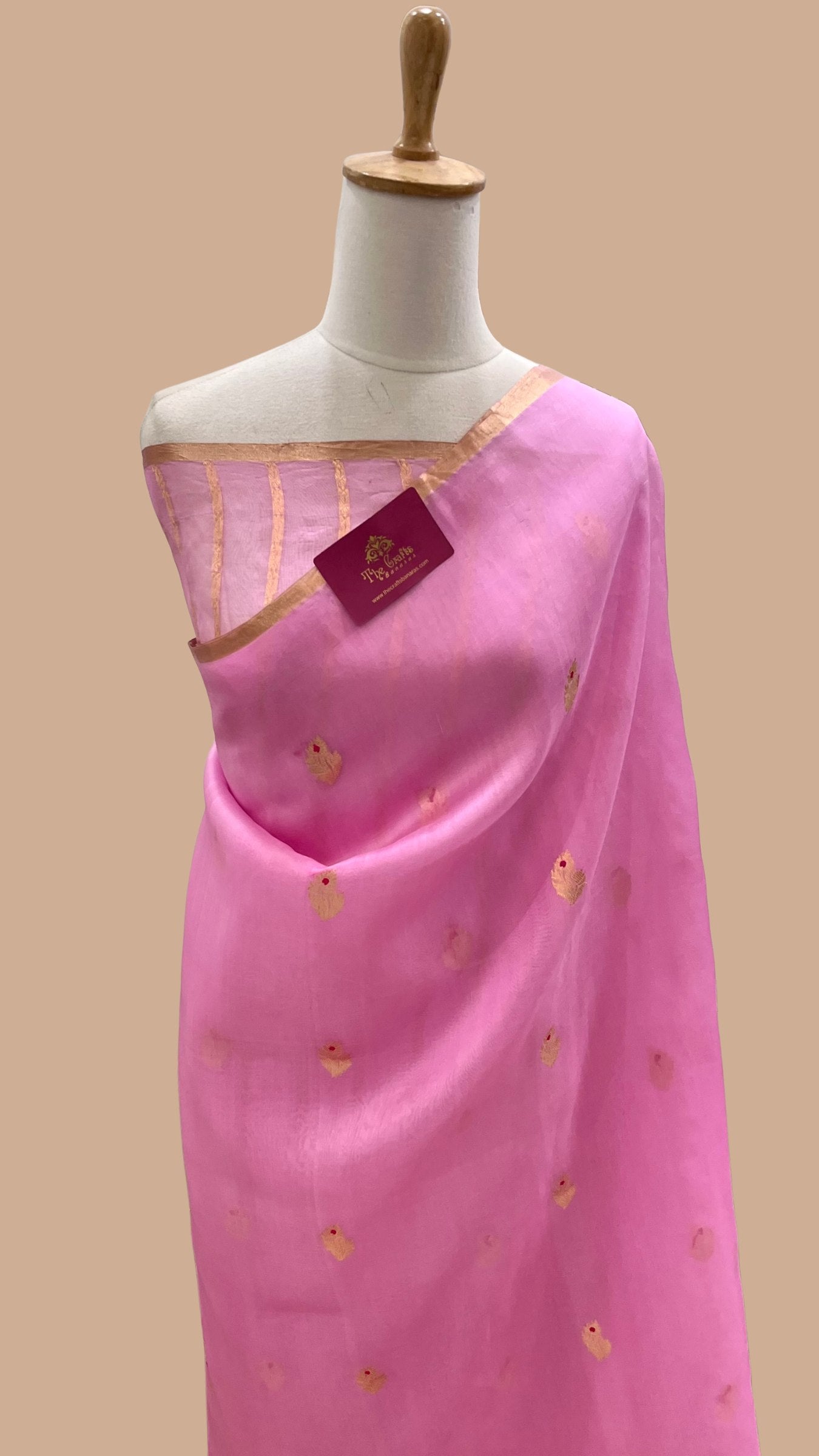 Pure Kora Silk Handloom Banarasi Saree - with kadhua motifs