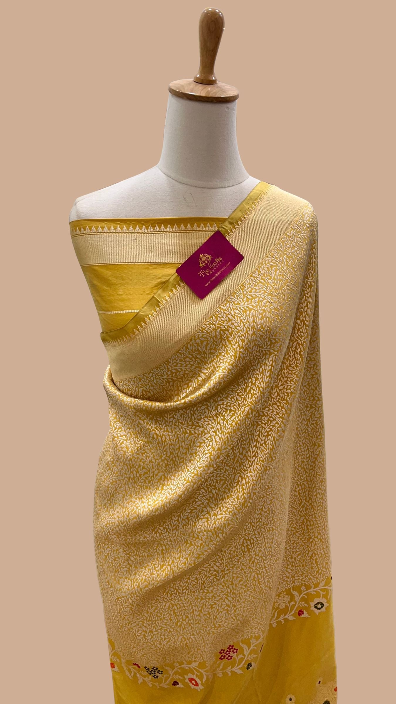 Pure Katan Silk Handloom Banarasi Saree - Kadhua Tanchui Brocade Meena