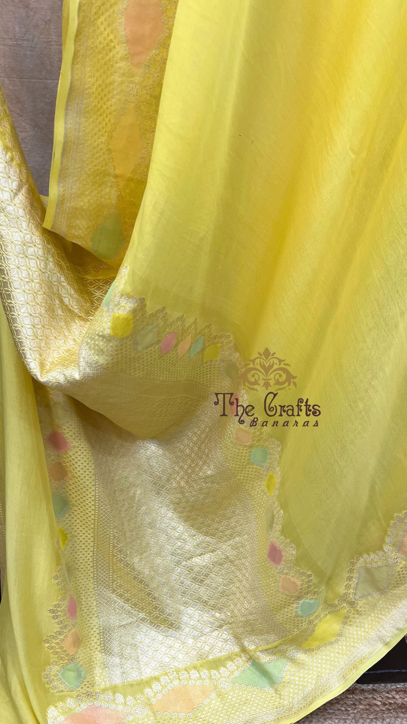 Khaddi Georgette Handloom Banarasi Saree - Water Zari