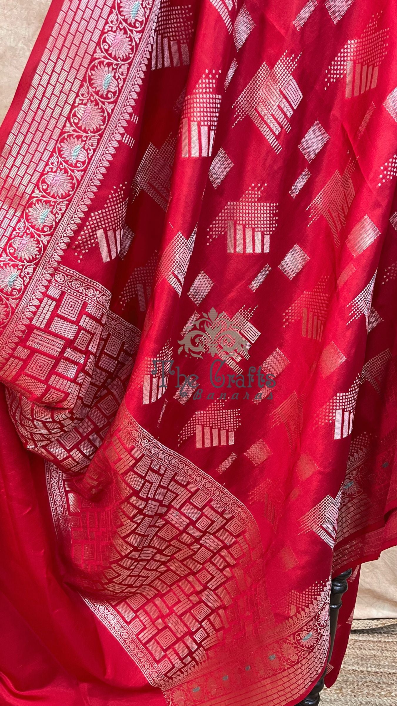 Pure Raw Mango Silk Handloom Banarasi Saree