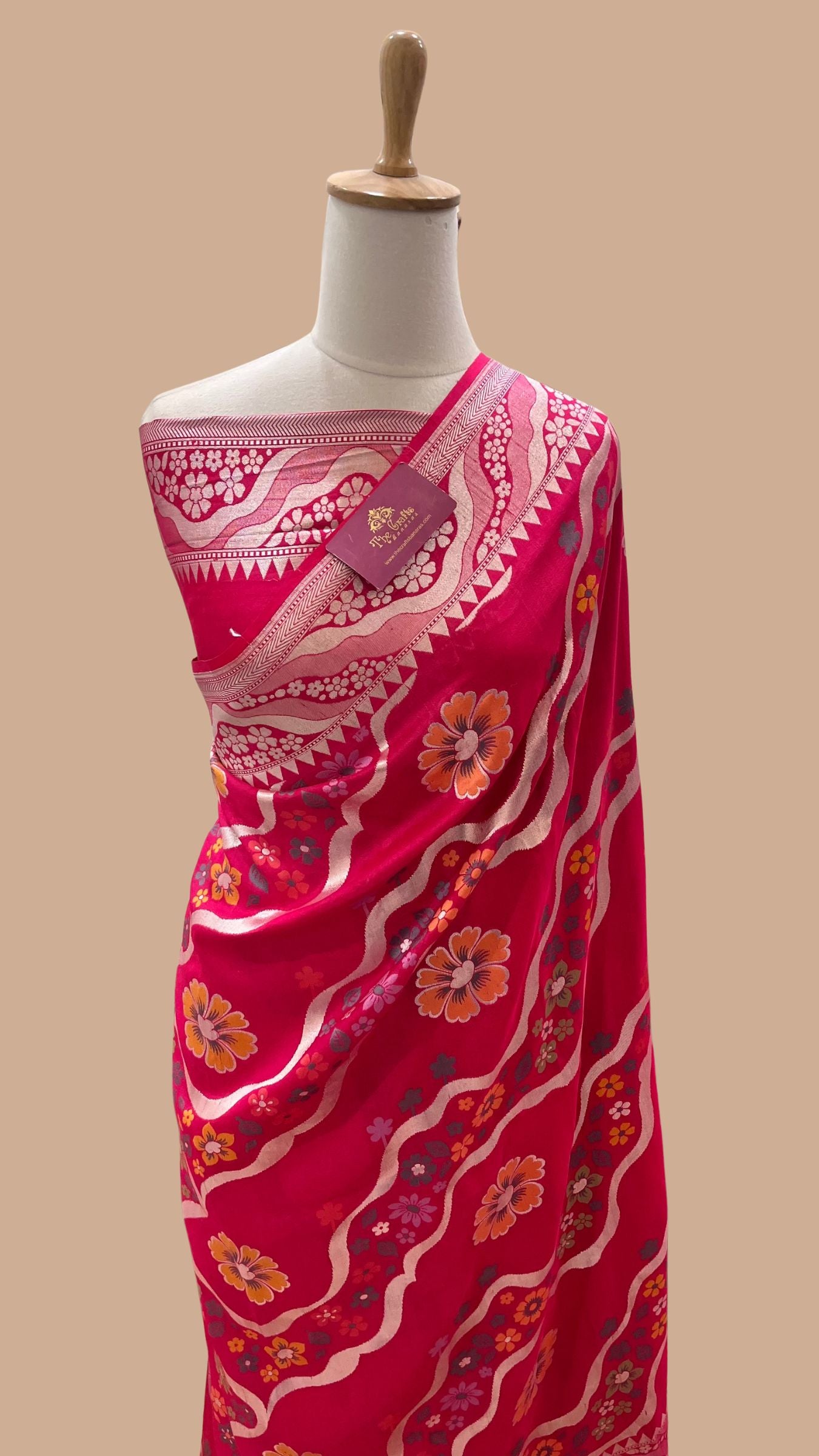 Khaddi Georgette Handloom Banarasi Saree - Jaal with Meenakari