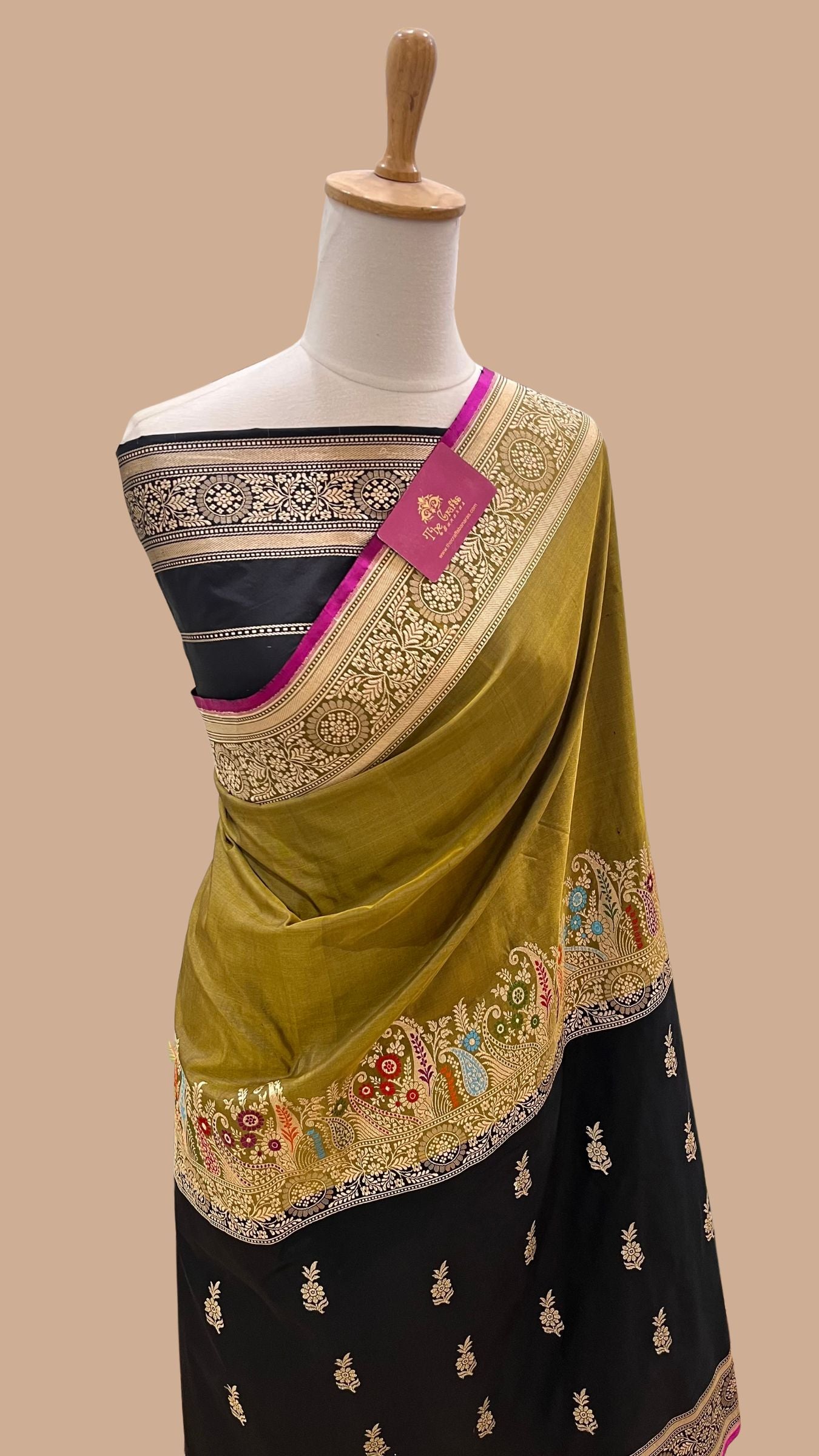 Pure Katan Silk Handloom Banarasi Saree - with Kadhua Meenakari Work
